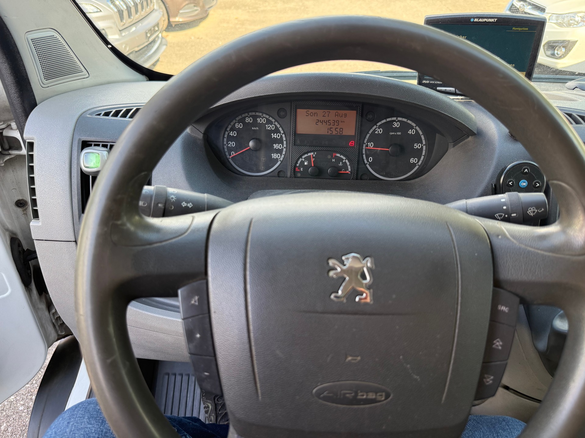 PEUGEOT Boxer 3.0 HDI 435 L2H2-image-9