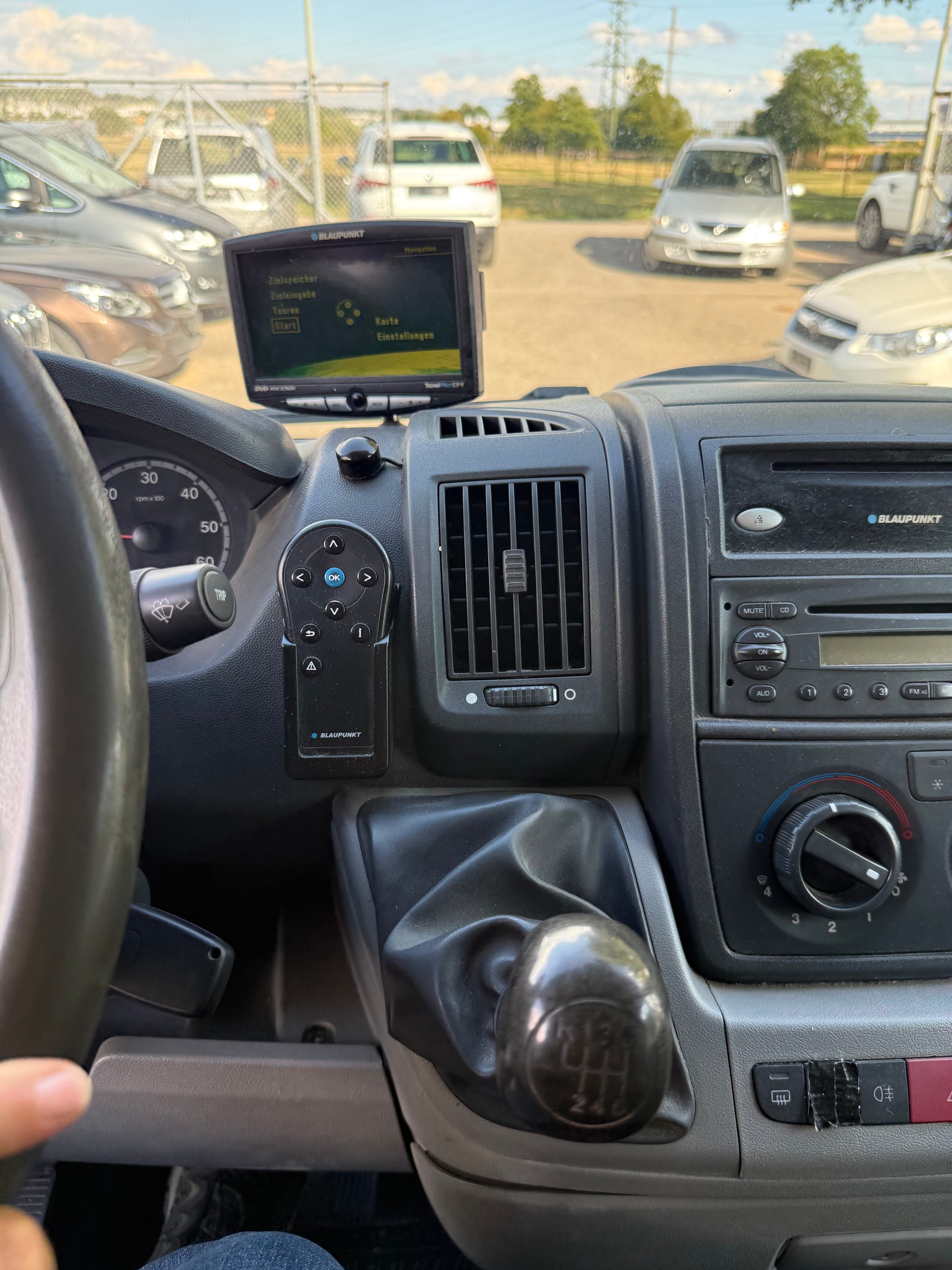 PEUGEOT Boxer 3.0 HDI 435 L2H2-image-10