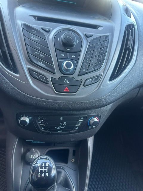 FORD Transit Courier Van 1.0 EcoBoost Ambiente-image-9