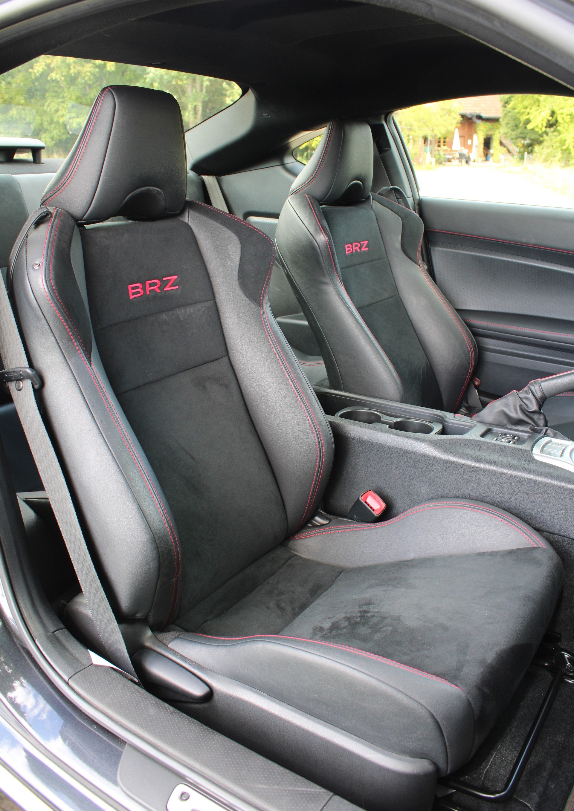 SUBARU BRZ 2.0R-image-13