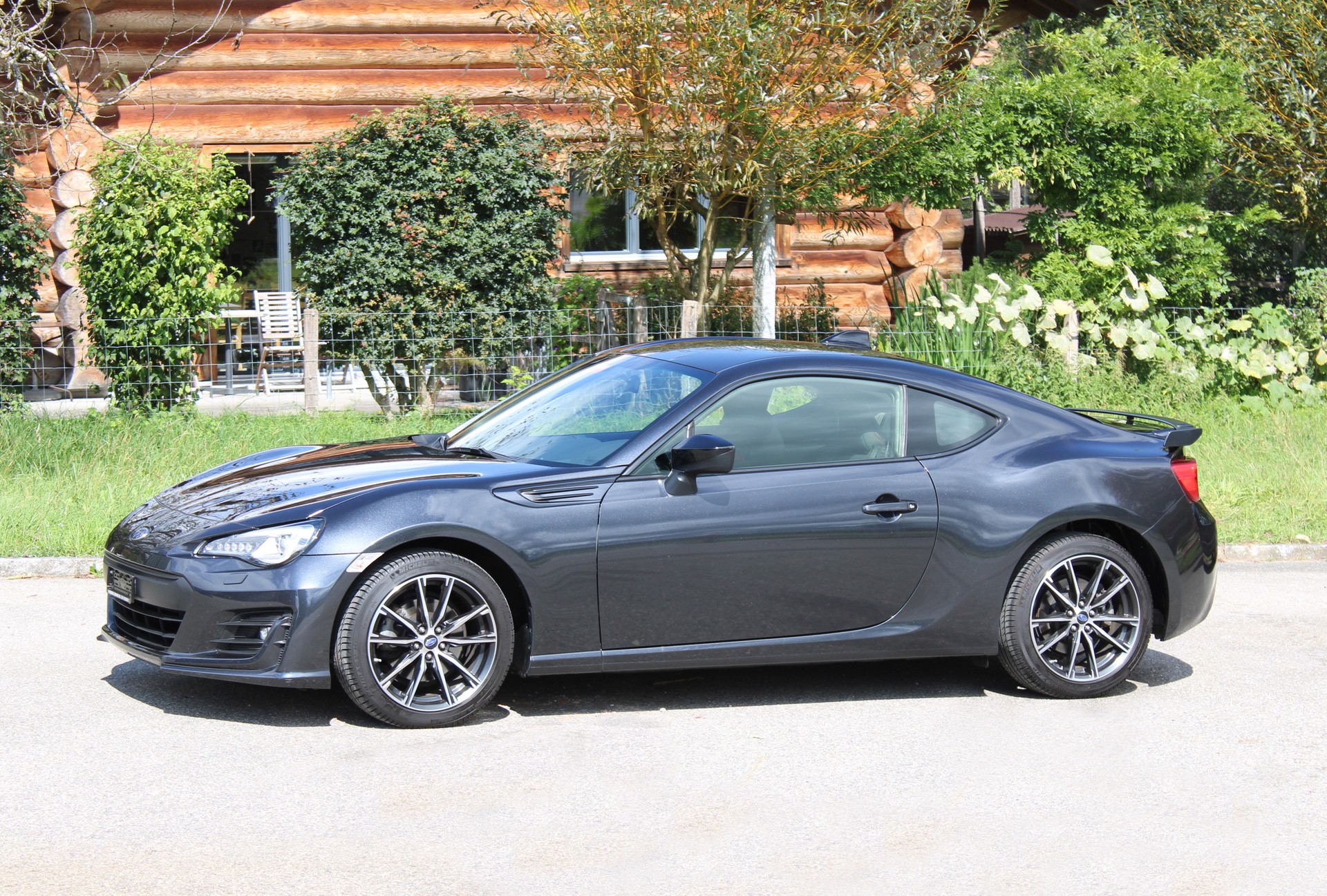 SUBARU BRZ 2.0R-image-2