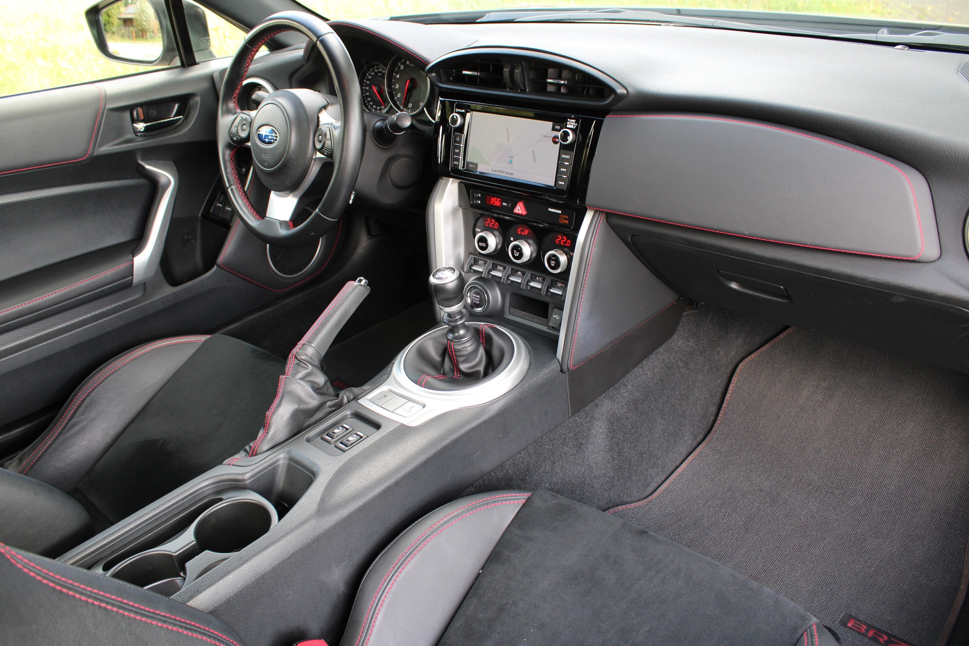 SUBARU BRZ 2.0R-image-11
