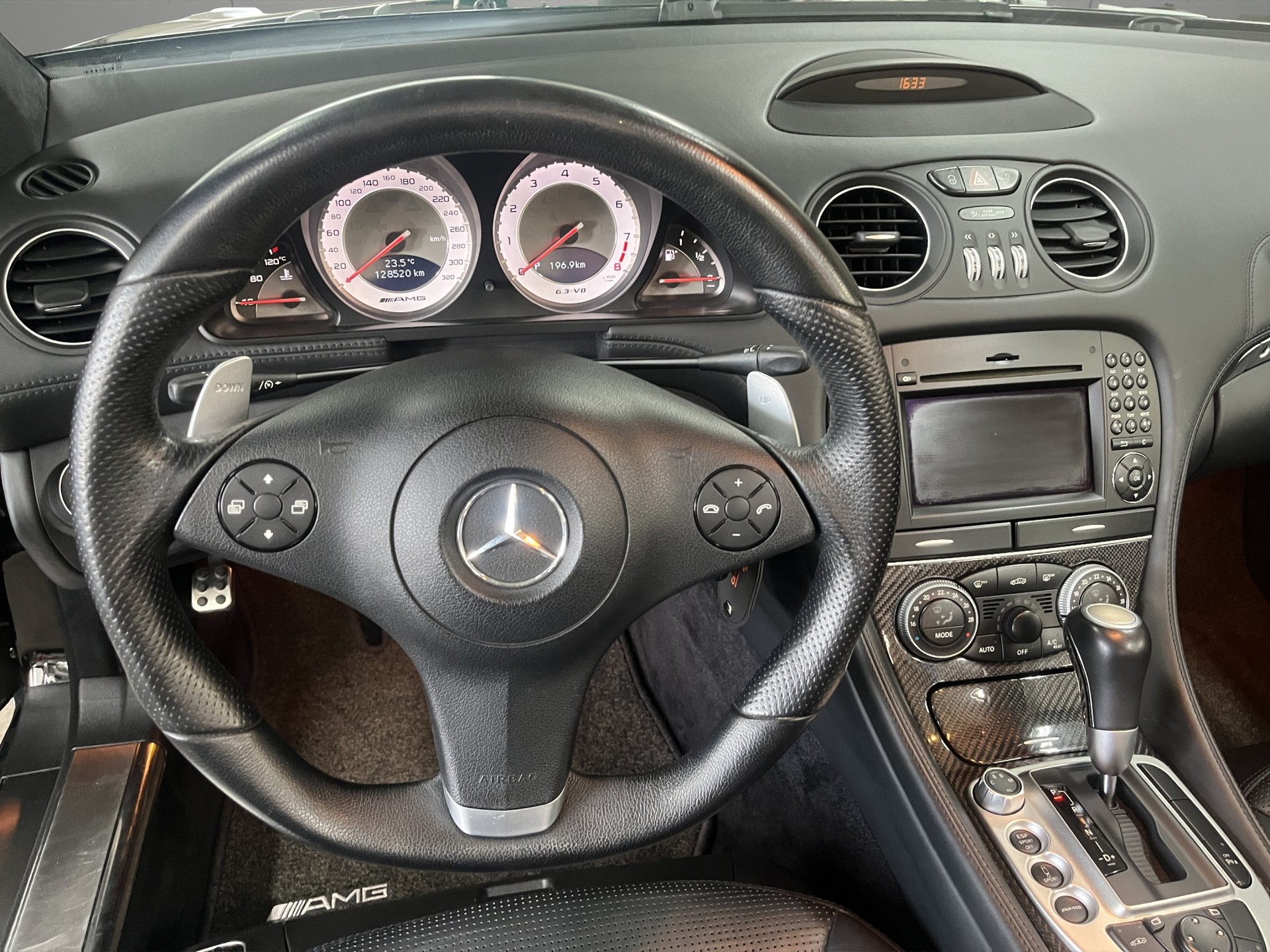MERCEDES-BENZ SL 63 AMG Speedshift MCT-image-10