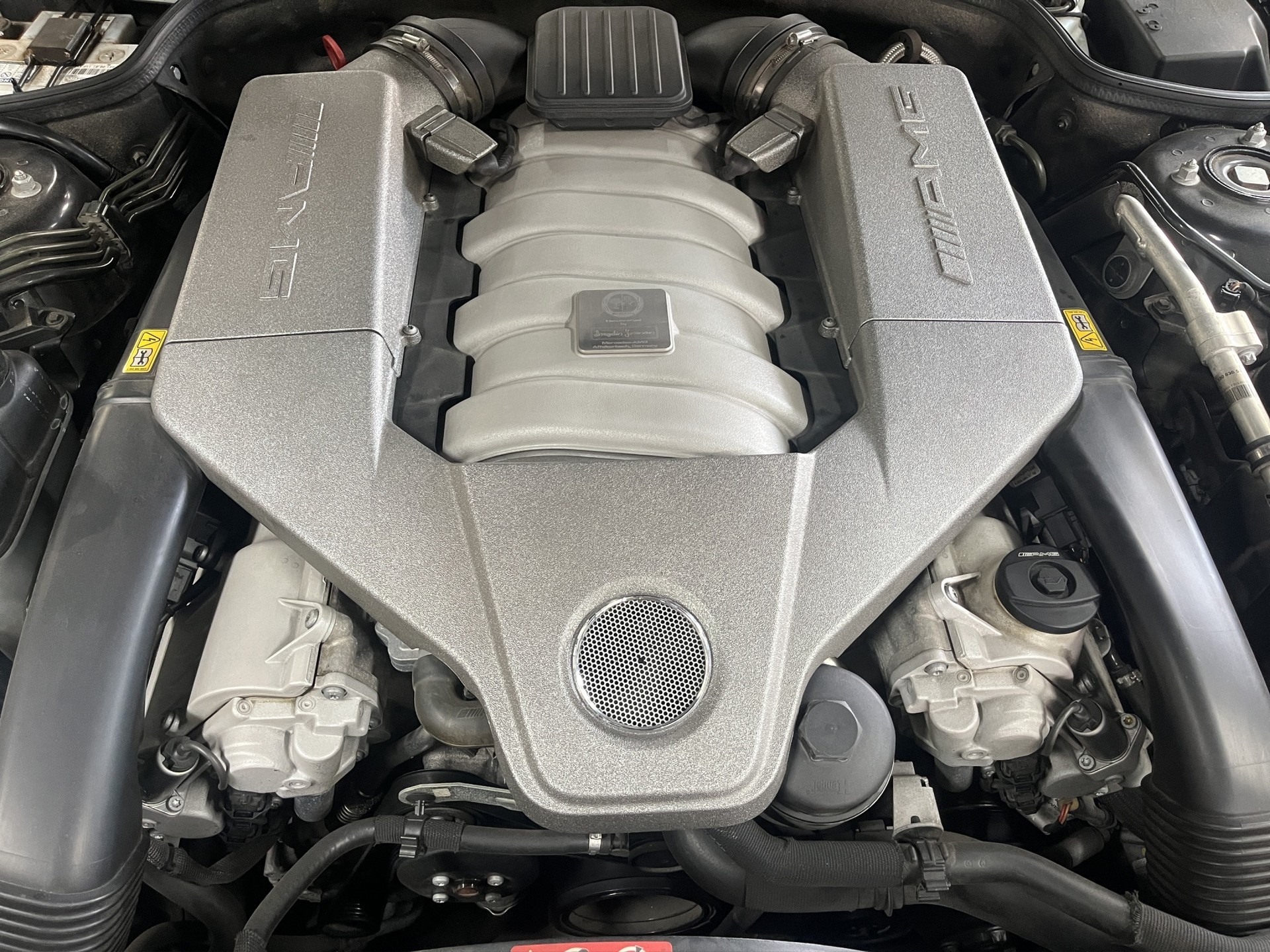 MERCEDES-BENZ SL 63 AMG Speedshift MCT-image-13