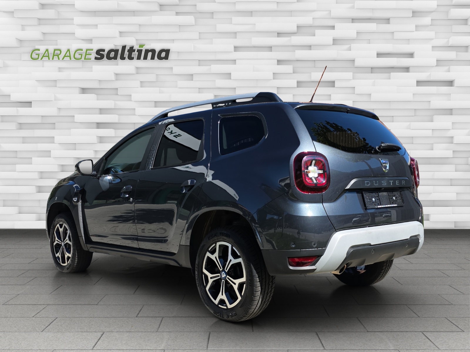 DACIA Duster TCe 130 Comfort 4x4-image-1