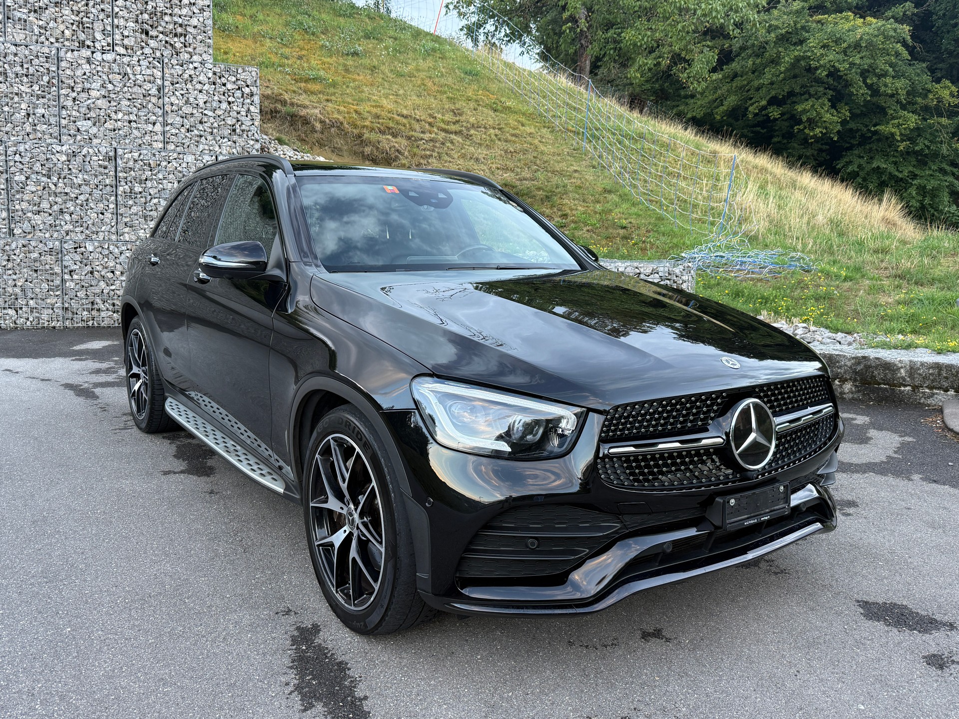 MERCEDES-BENZ GLC 300 d AMG Line 4Matic 9G-Tronic-image-0