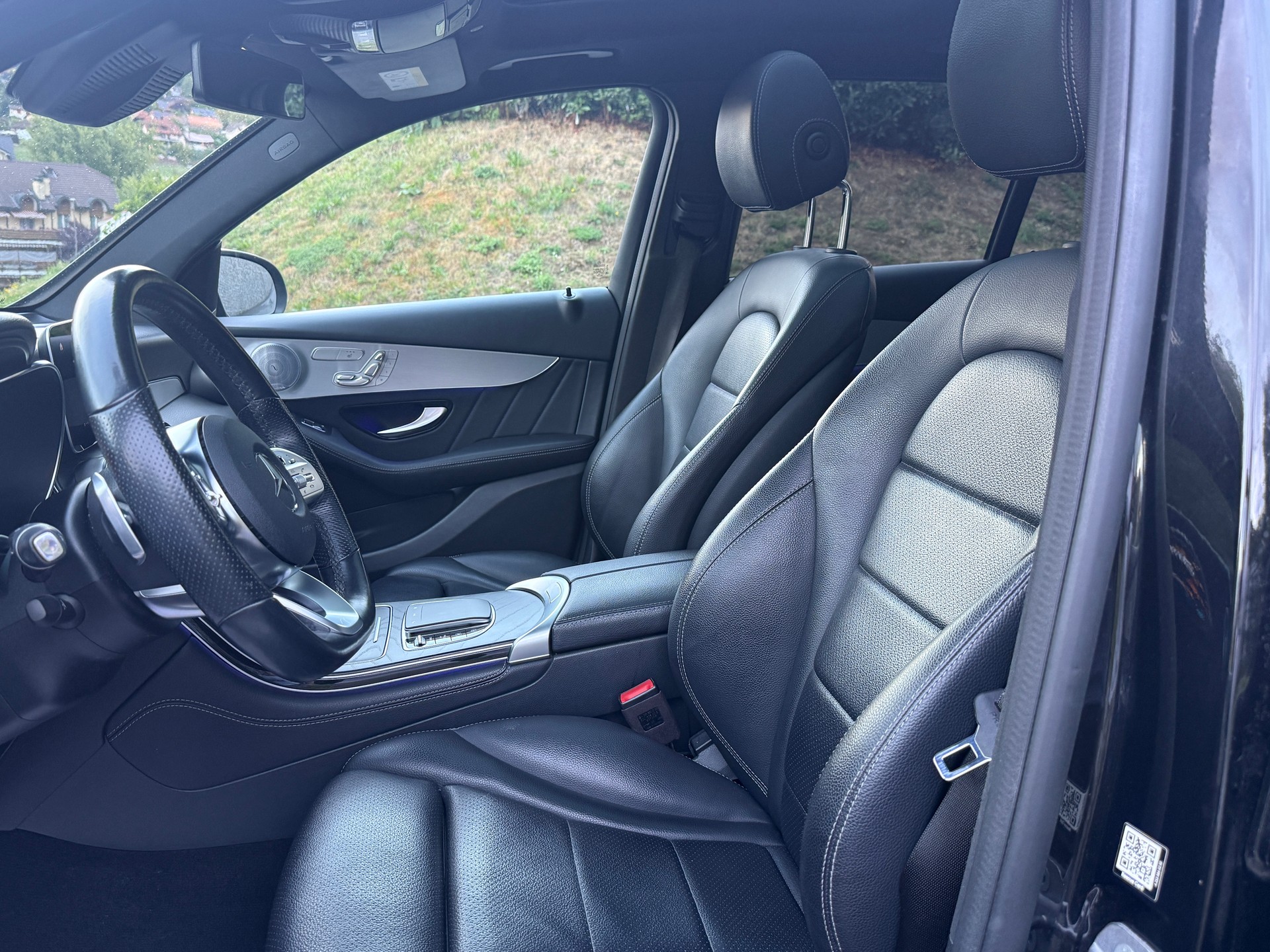 MERCEDES-BENZ GLC 300 d AMG Line 4Matic 9G-Tronic-image-7