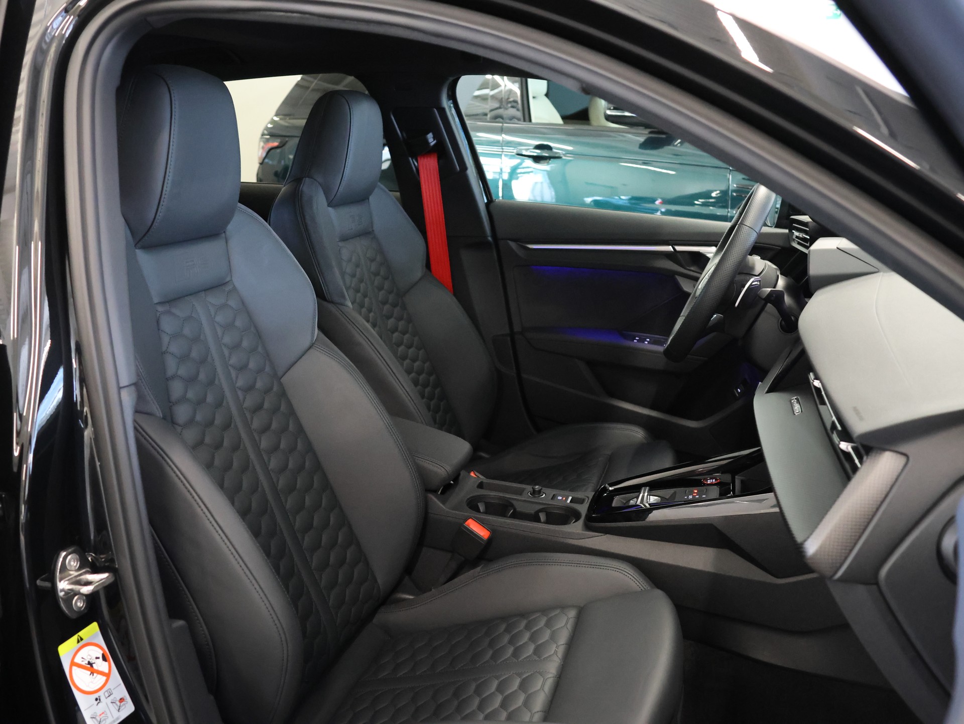 AUDI RS3 Sportback 2.5 TSI quattro S-tronic *WERKSGARANTIE 08.2027*-image-20