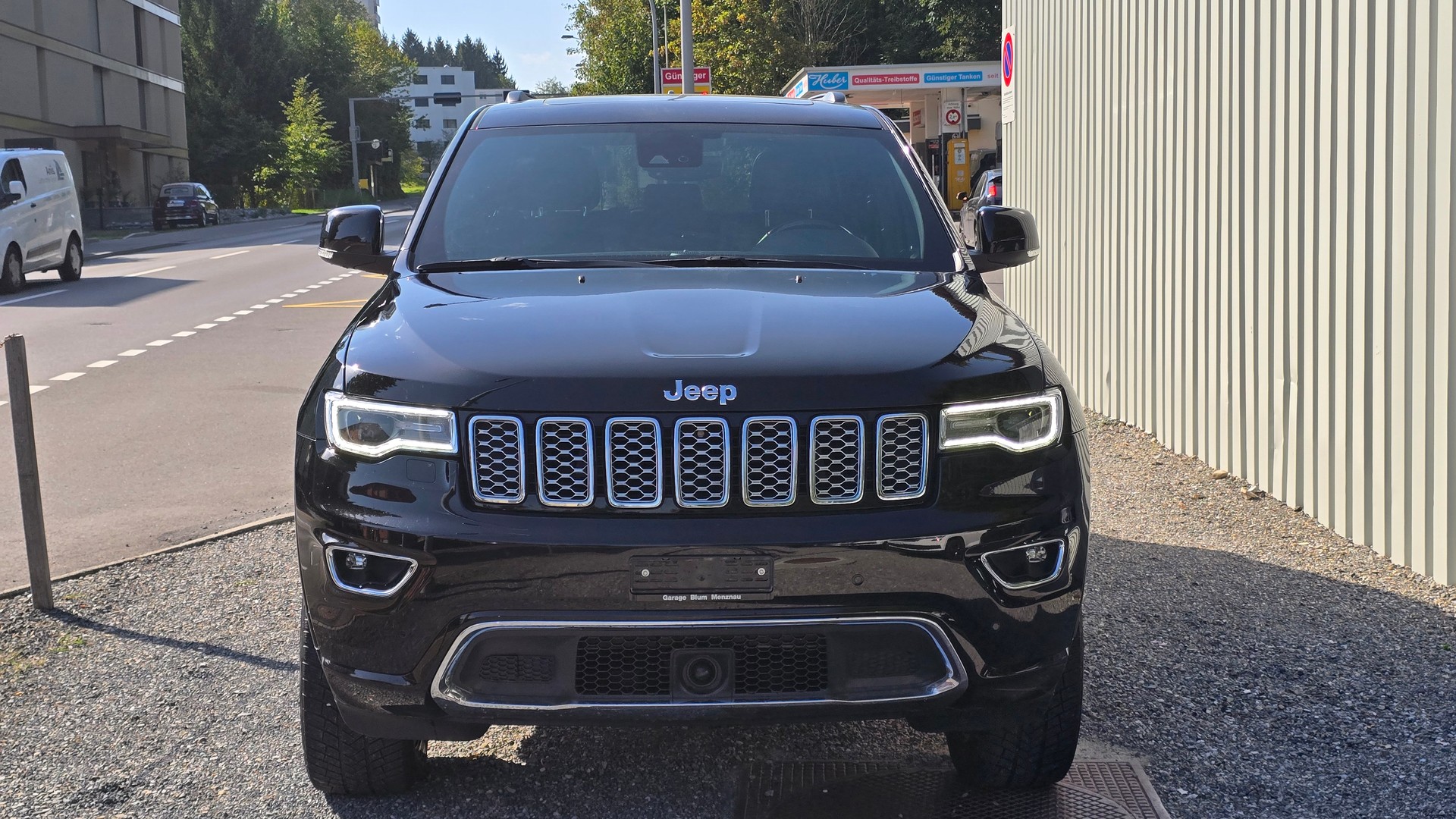 JEEP Grand Cherokee 3.0 CRD Overland Automatic-image-2
