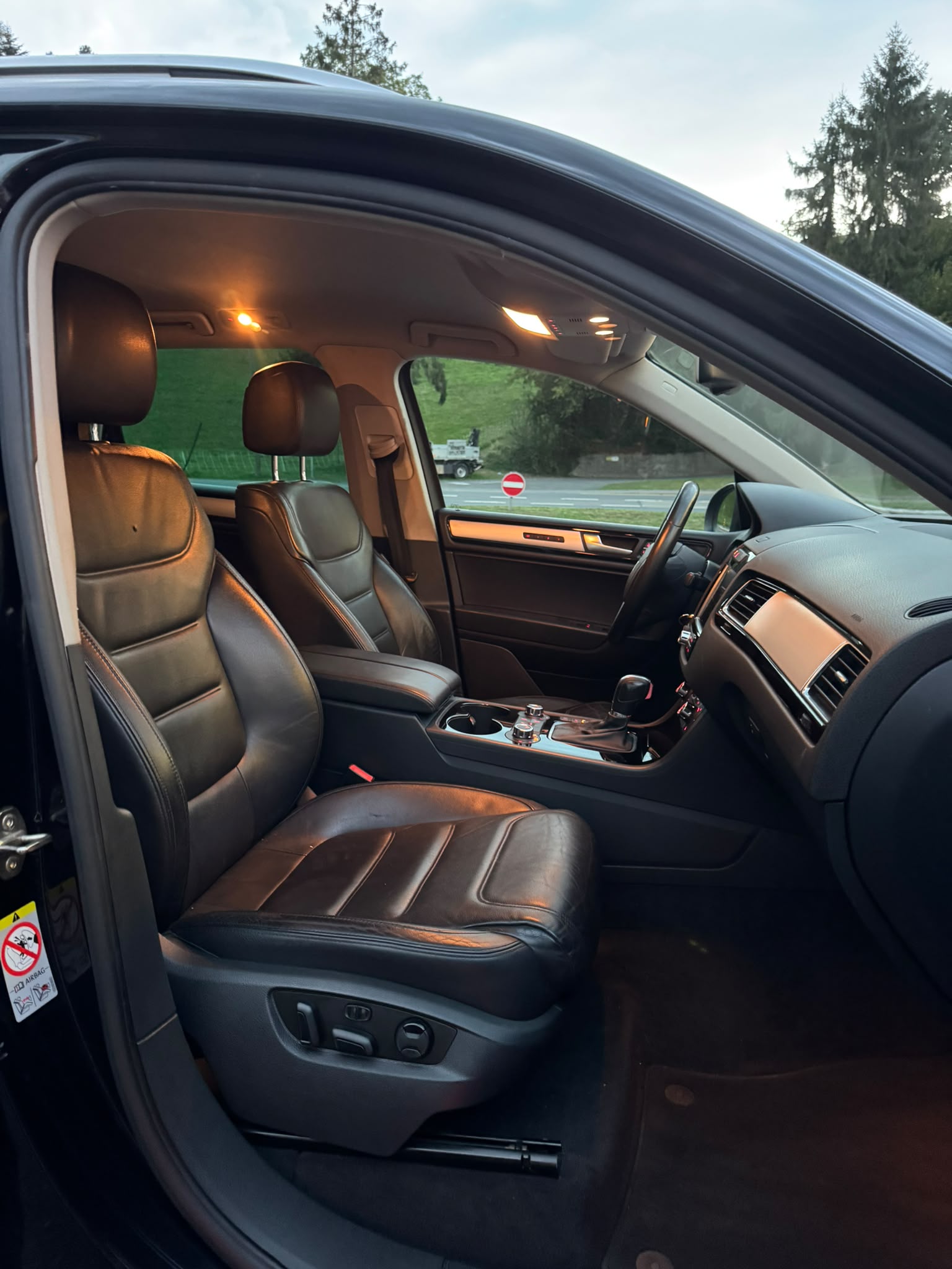 VW Touareg 3.0 TDI BlueMotion Technology Tiptronic-image-10