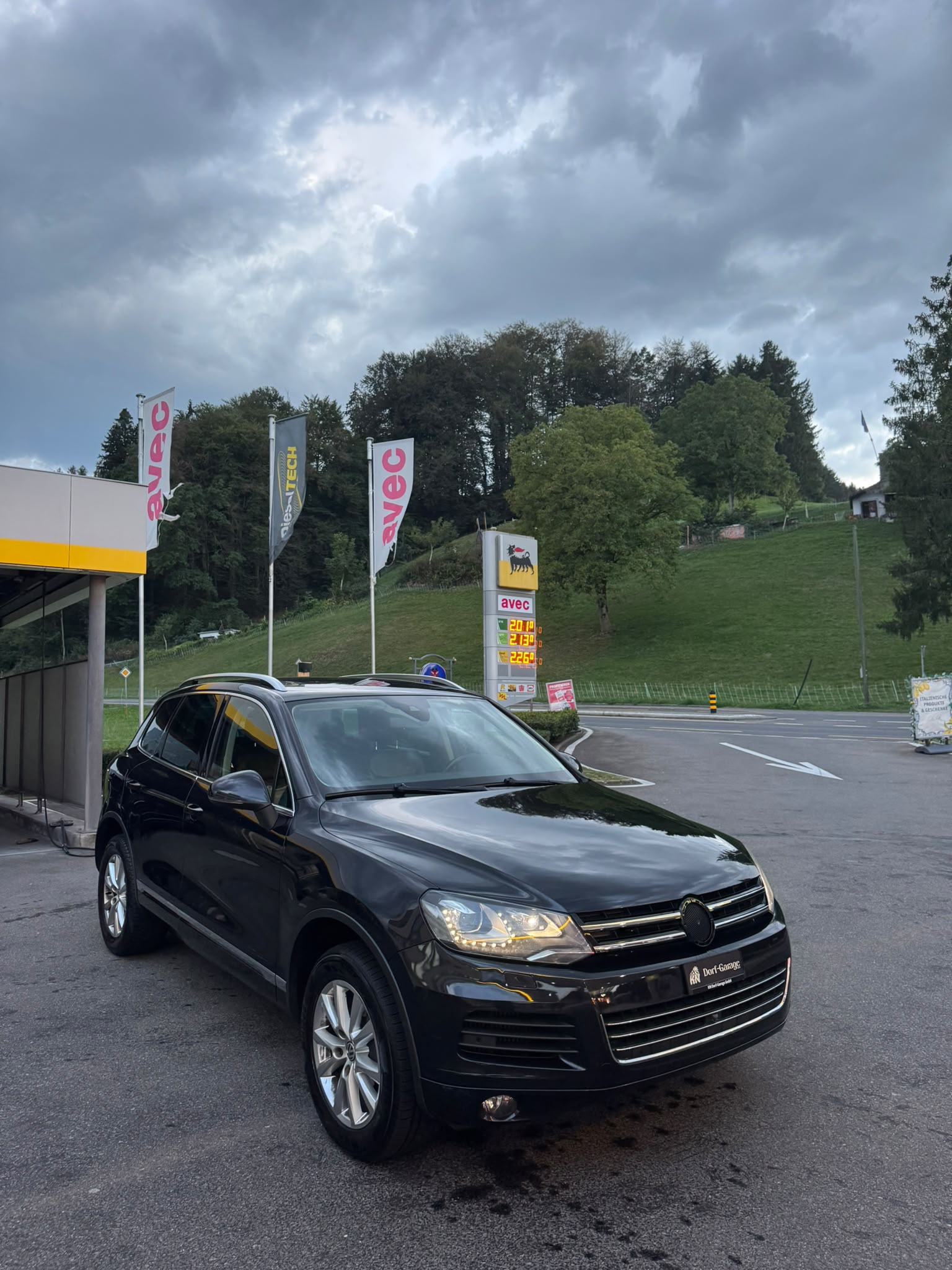 VW Touareg 3.0 TDI BlueMotion Technology Tiptronic-image-0