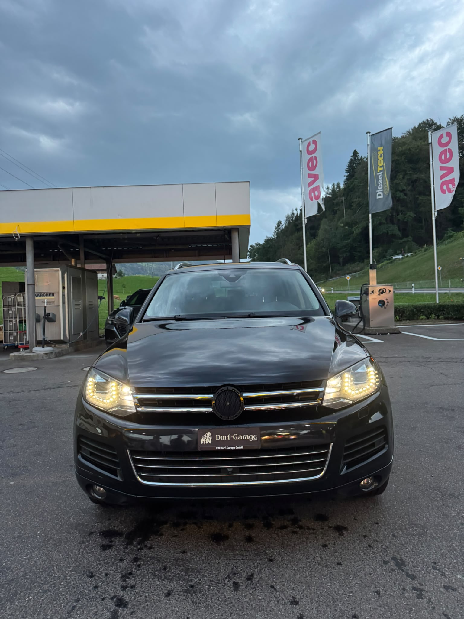 VW Touareg 3.0 TDI BlueMotion Technology Tiptronic-image-1