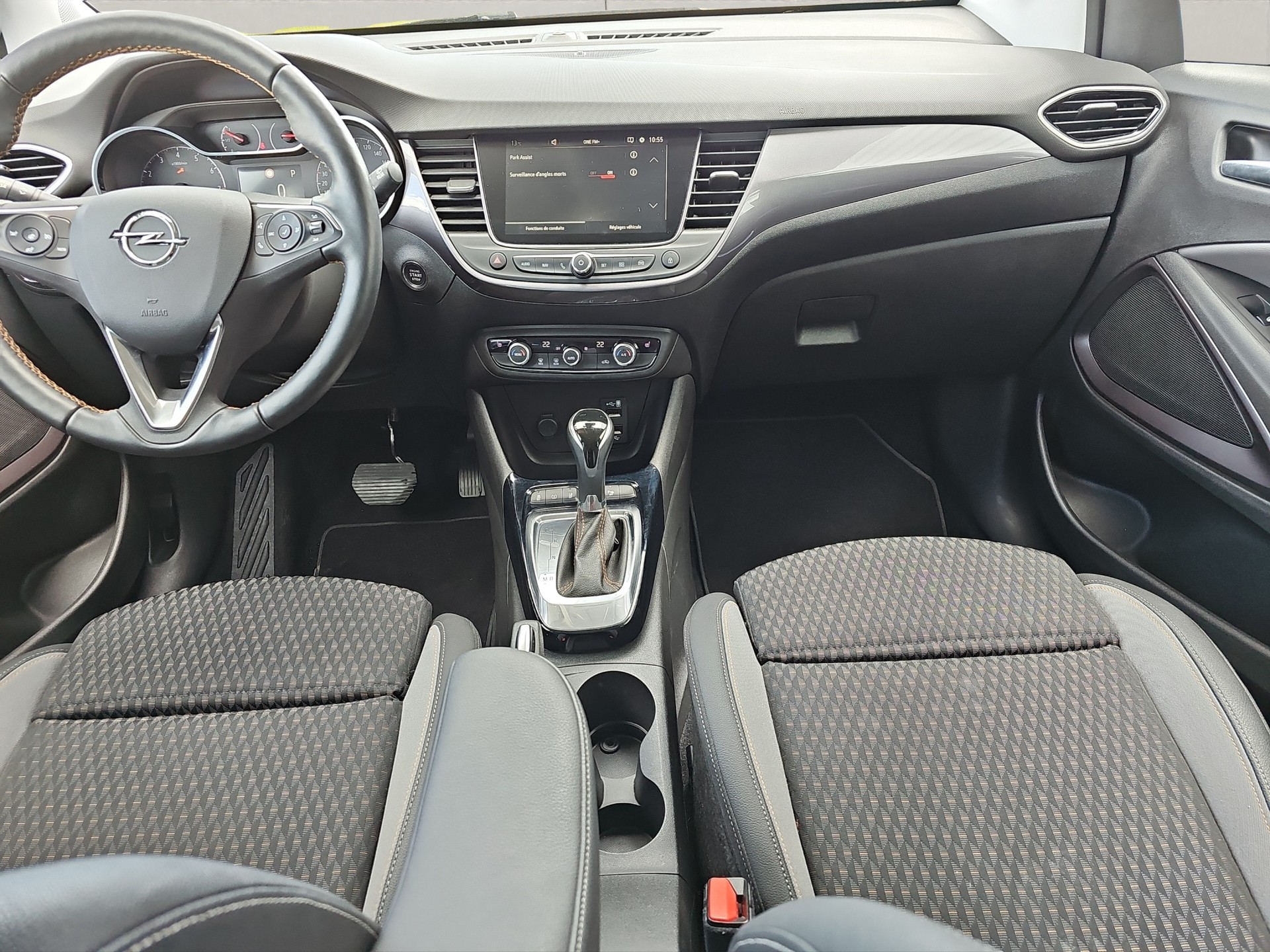 OPEL Crossland X 1.2 T 130 Ultimate S/S-image-9