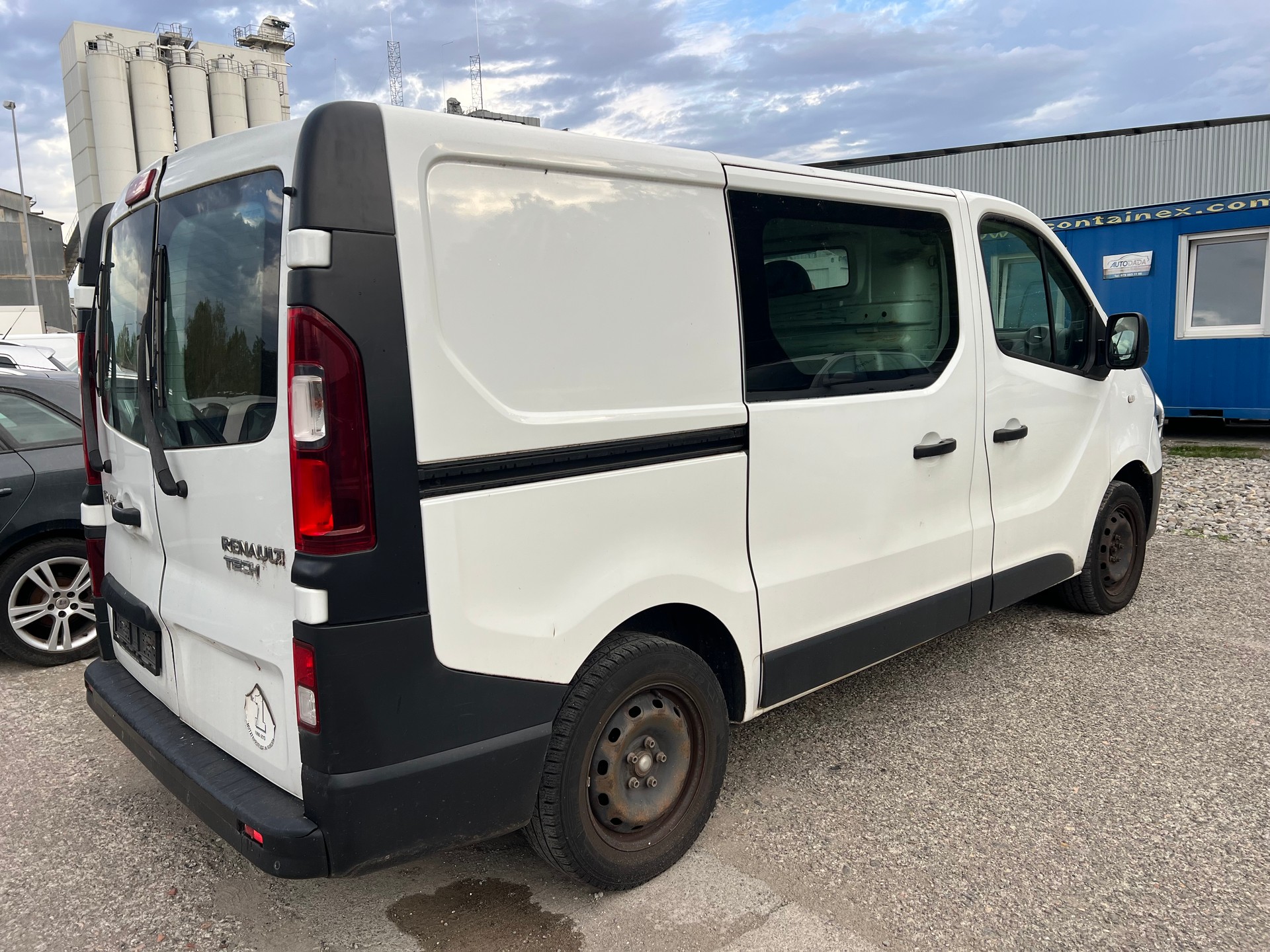 RENAULT Trafic 1.6 dCi 90 2.9t Business L1H1-image-2