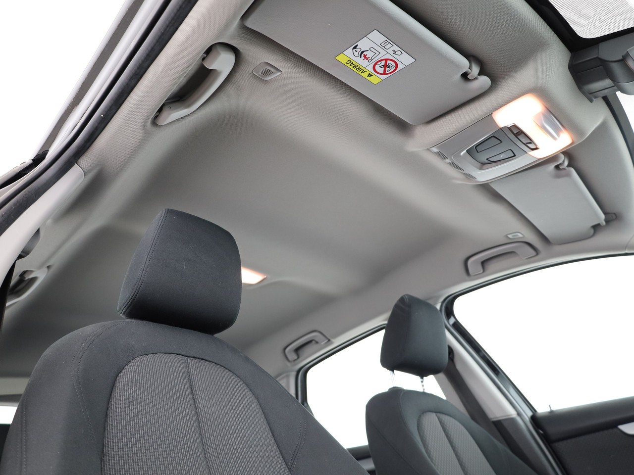 BMW 218i Active Tourer DKG-image-10