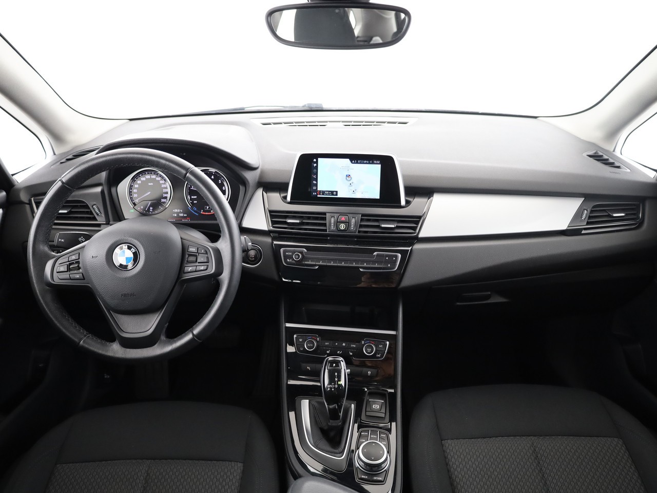 BMW 218i Active Tourer DKG-image-6