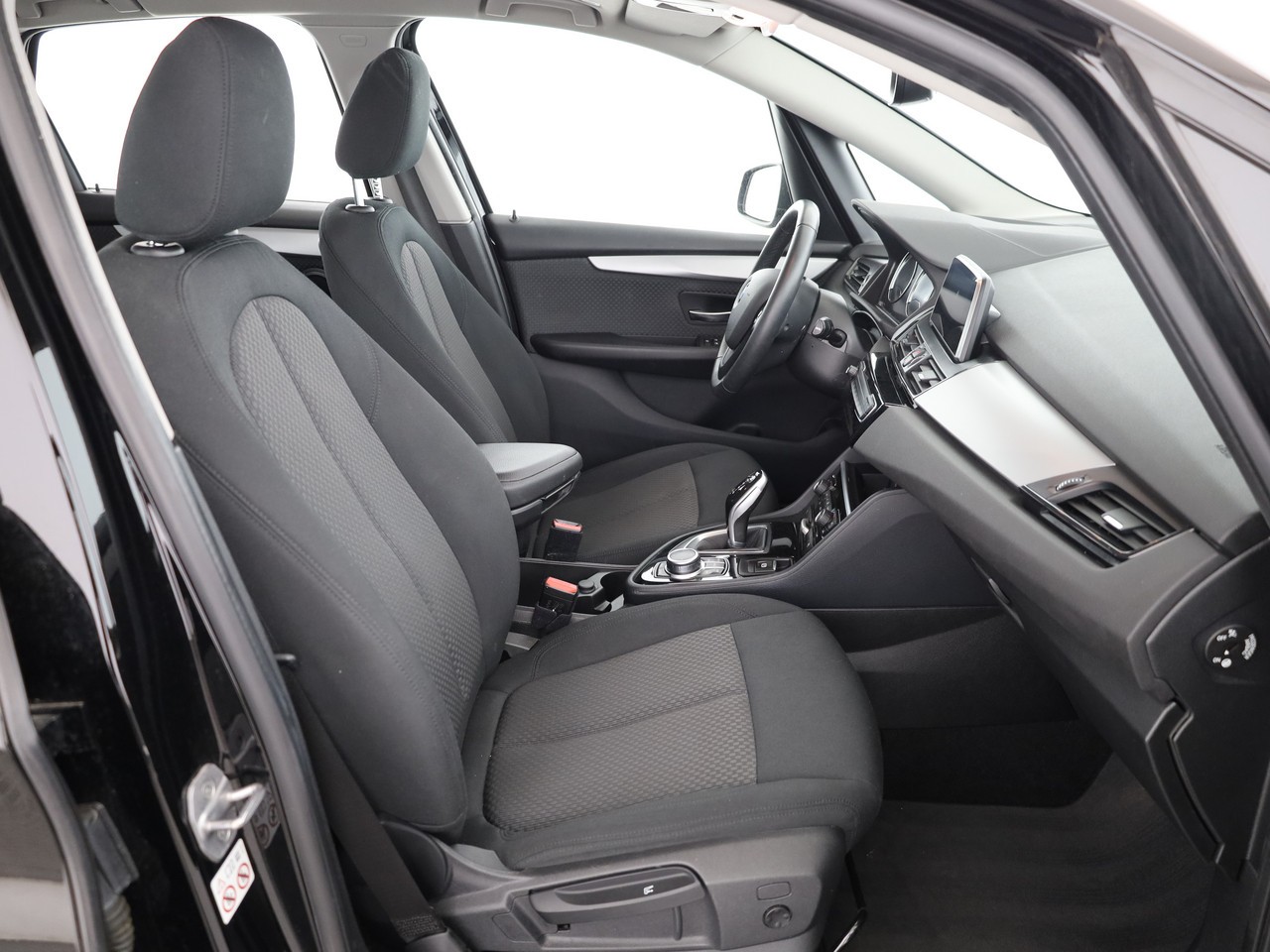 BMW 218i Active Tourer DKG-image-8