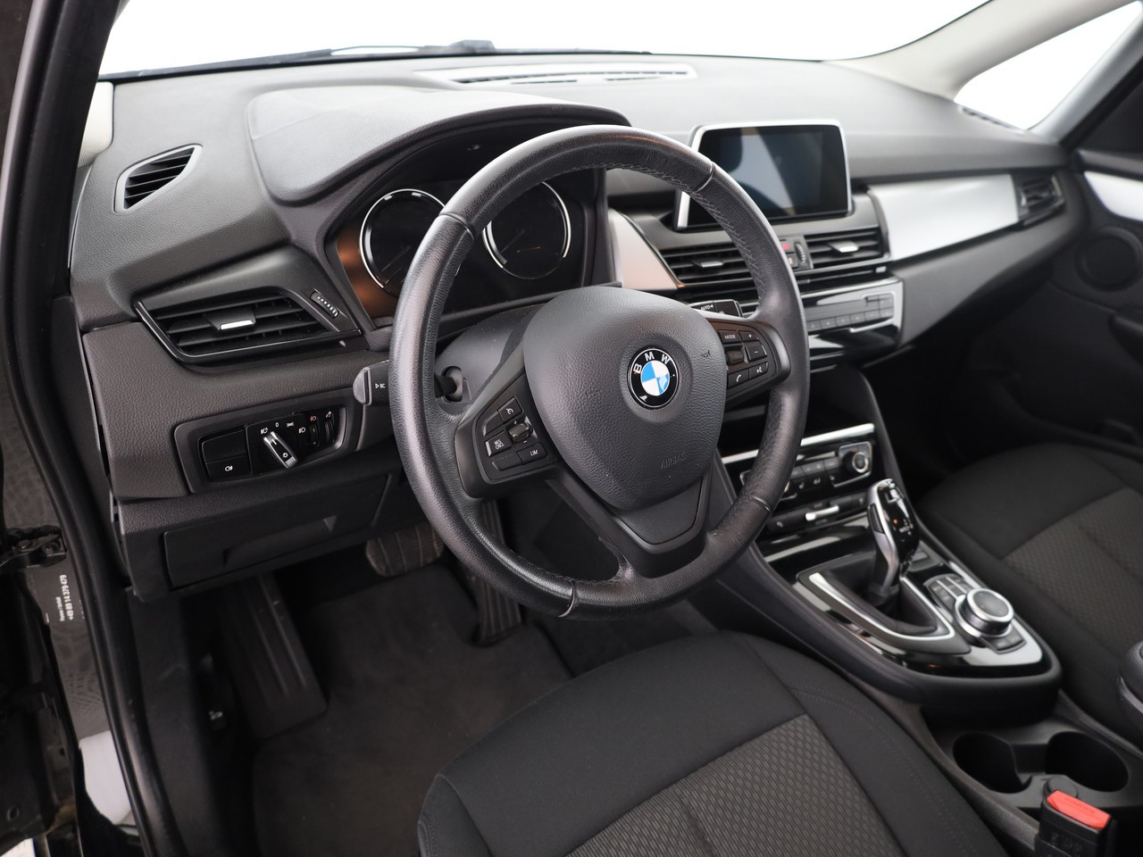 BMW 218i Active Tourer DKG-image-7