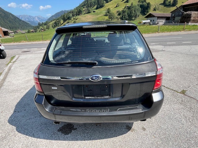 SUBARU Legacy 2.0R AWD Swiss-image-7