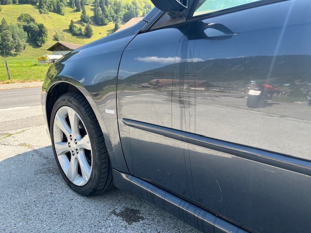 SUBARU Legacy 2.0R AWD Swiss-image-1