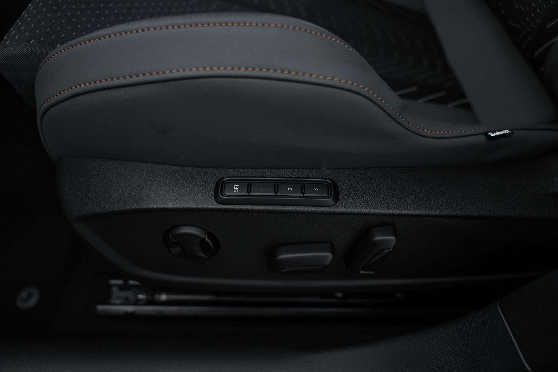 CUPRA CUPRA Formentor 2.0TSI Extreme 333PS 4Drive DSG-Automat-image-16