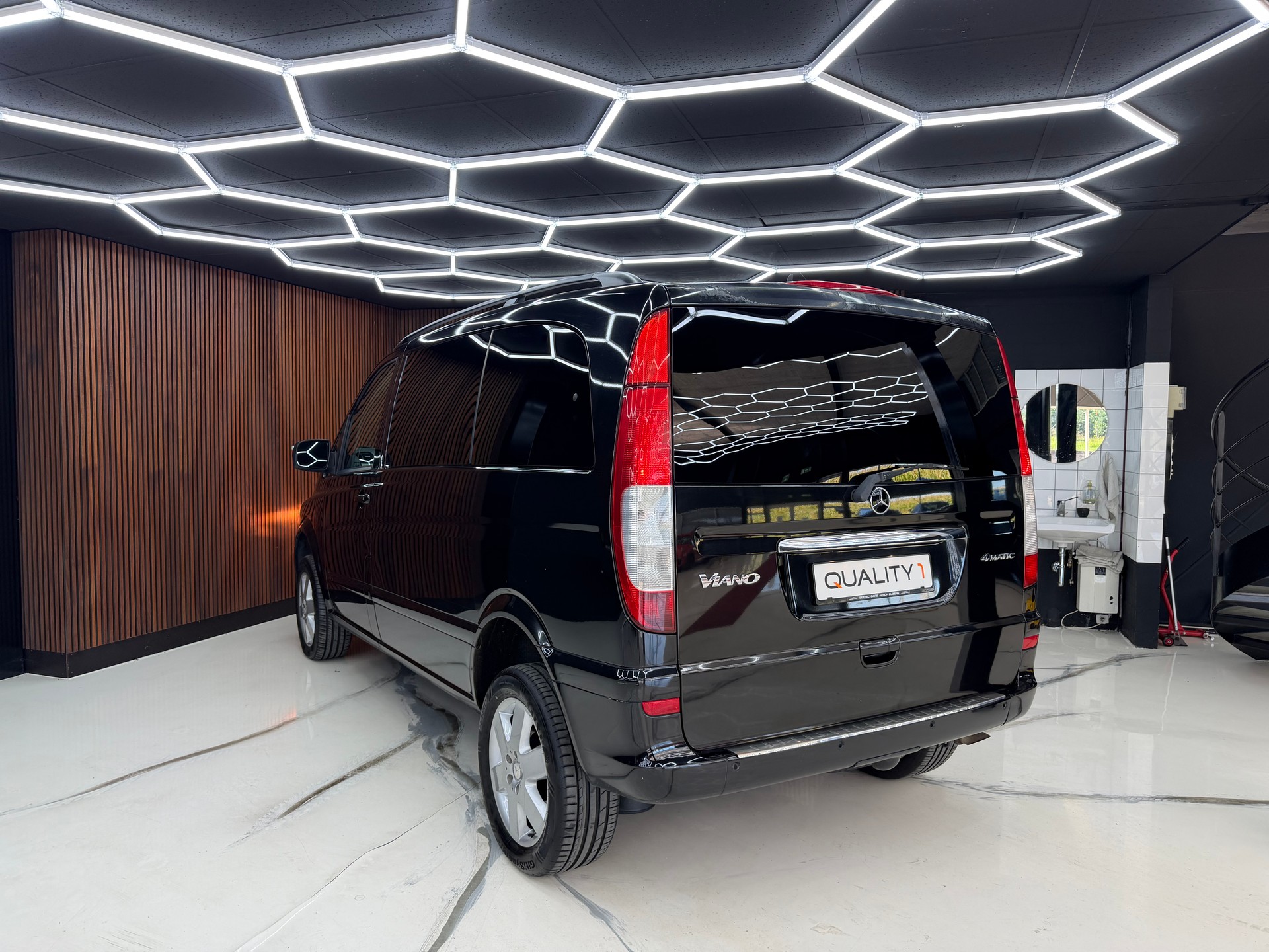 MERCEDES-BENZ Viano 4 Matic Frisch ab Service & MFK-image-8