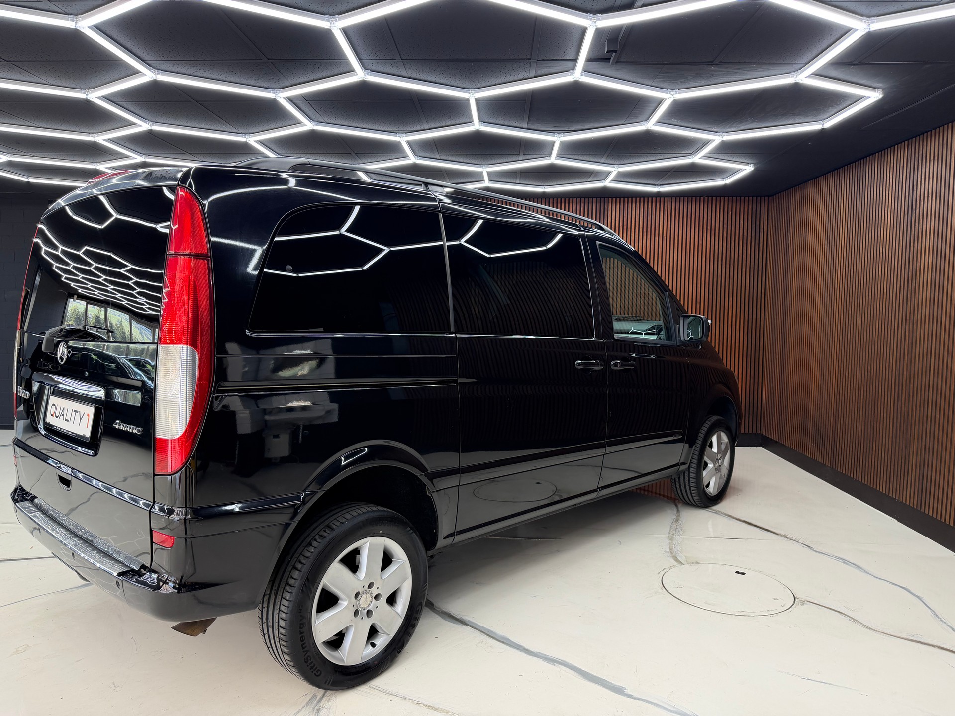 MERCEDES-BENZ Viano 4 Matic Frisch ab Service & MFK-image-6