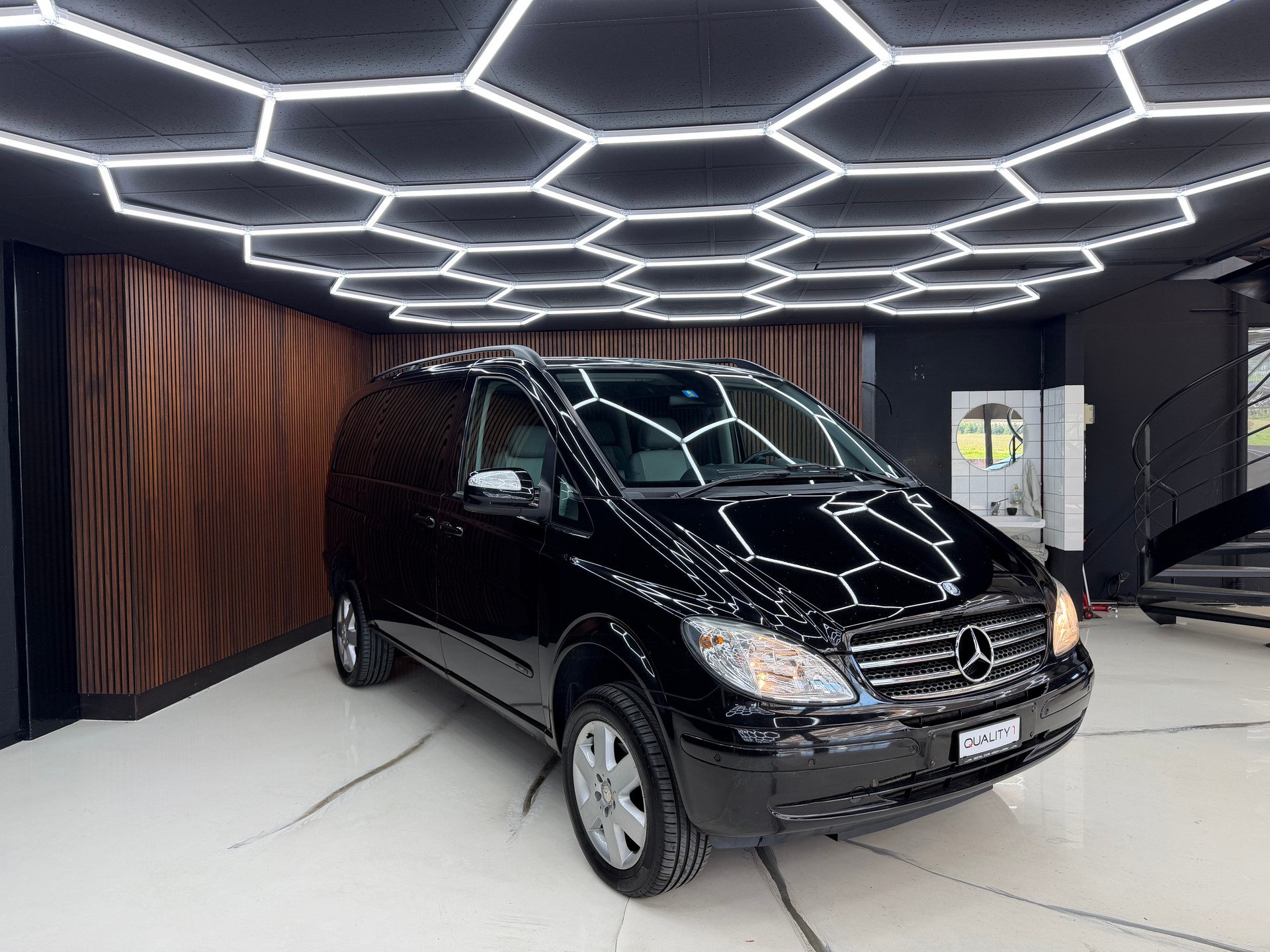 MERCEDES-BENZ Viano 4 Matic Frisch ab Service & MFK-image-2