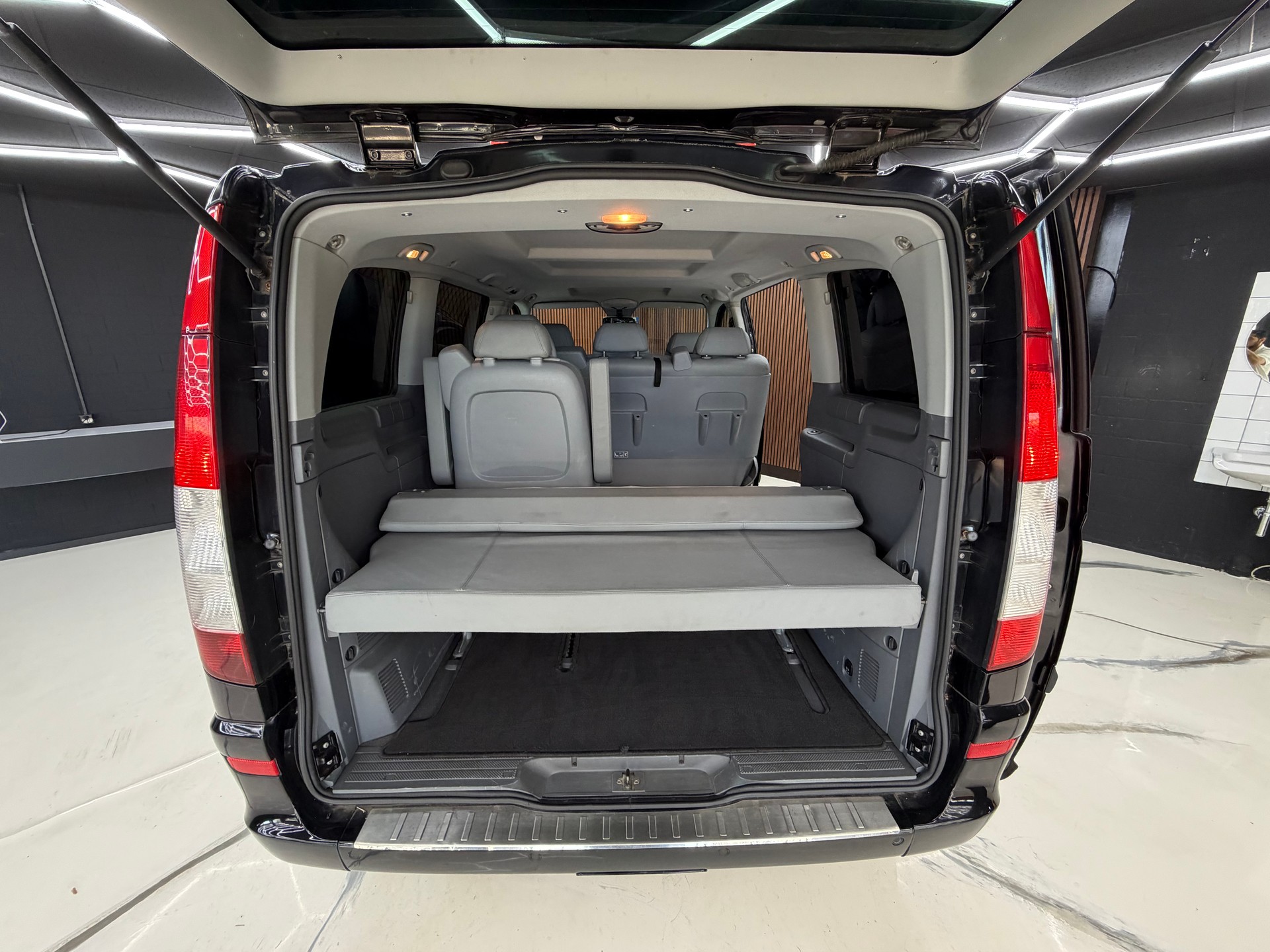 MERCEDES-BENZ Viano 4 Matic Frisch ab Service & MFK-image-14