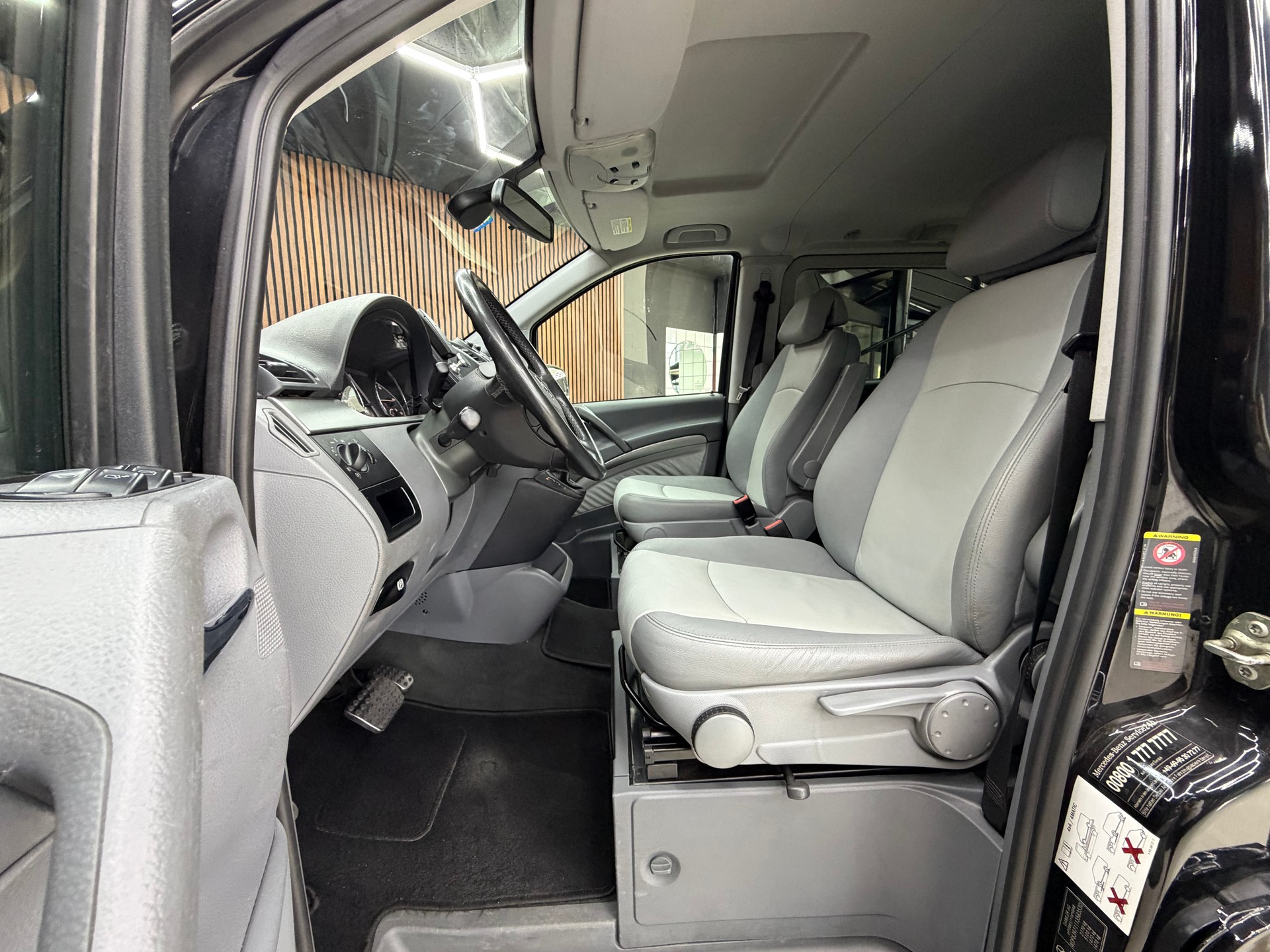 MERCEDES-BENZ Viano 4 Matic Frisch ab Service & MFK-image-10