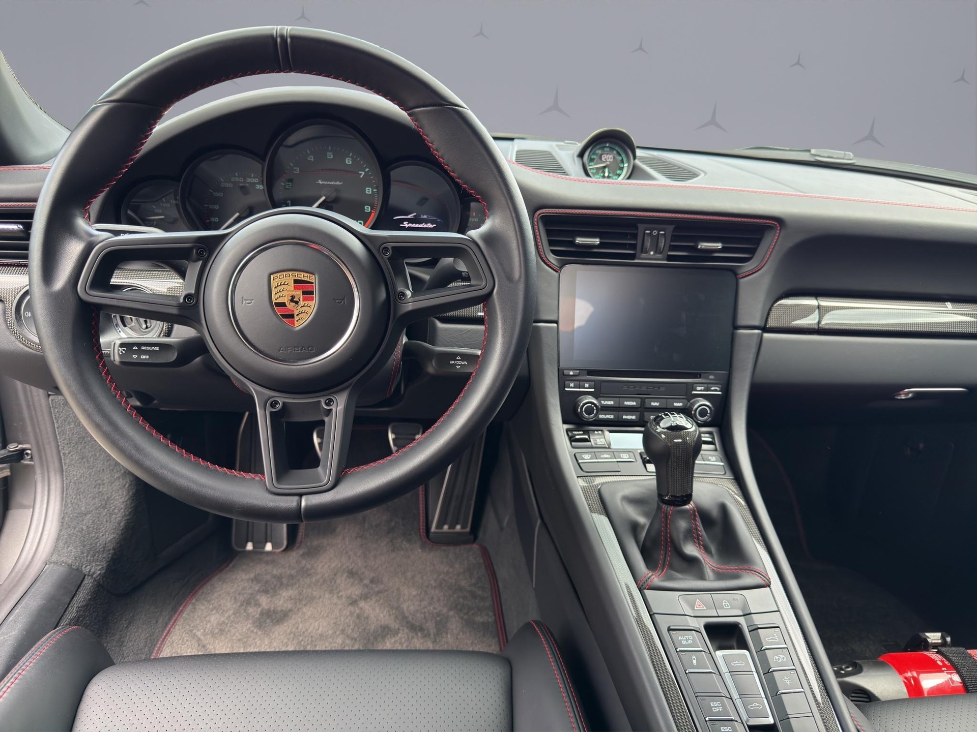 PORSCHE 911 Speedster 4.0-image-11
