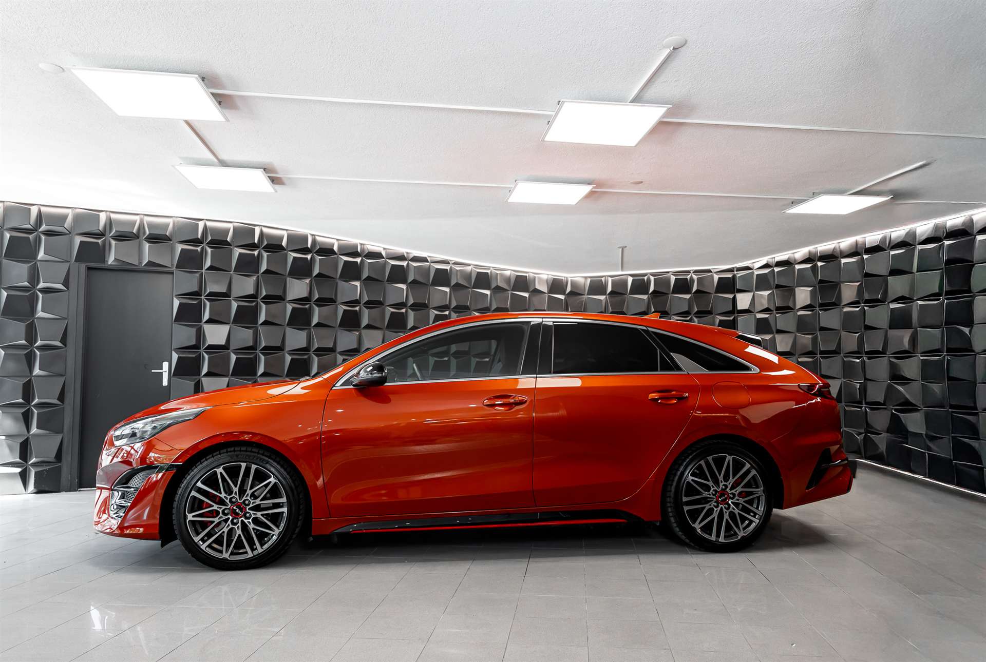 KIA ProCeed 1.6 T-GDi GT DCT-image-1