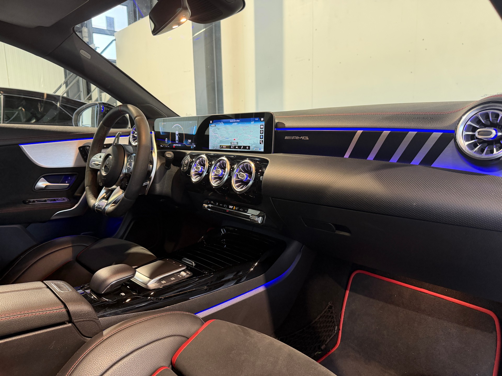 MERCEDES-BENZ CLA 45 S AMG 4Matic+ 8G-DCT-image-9