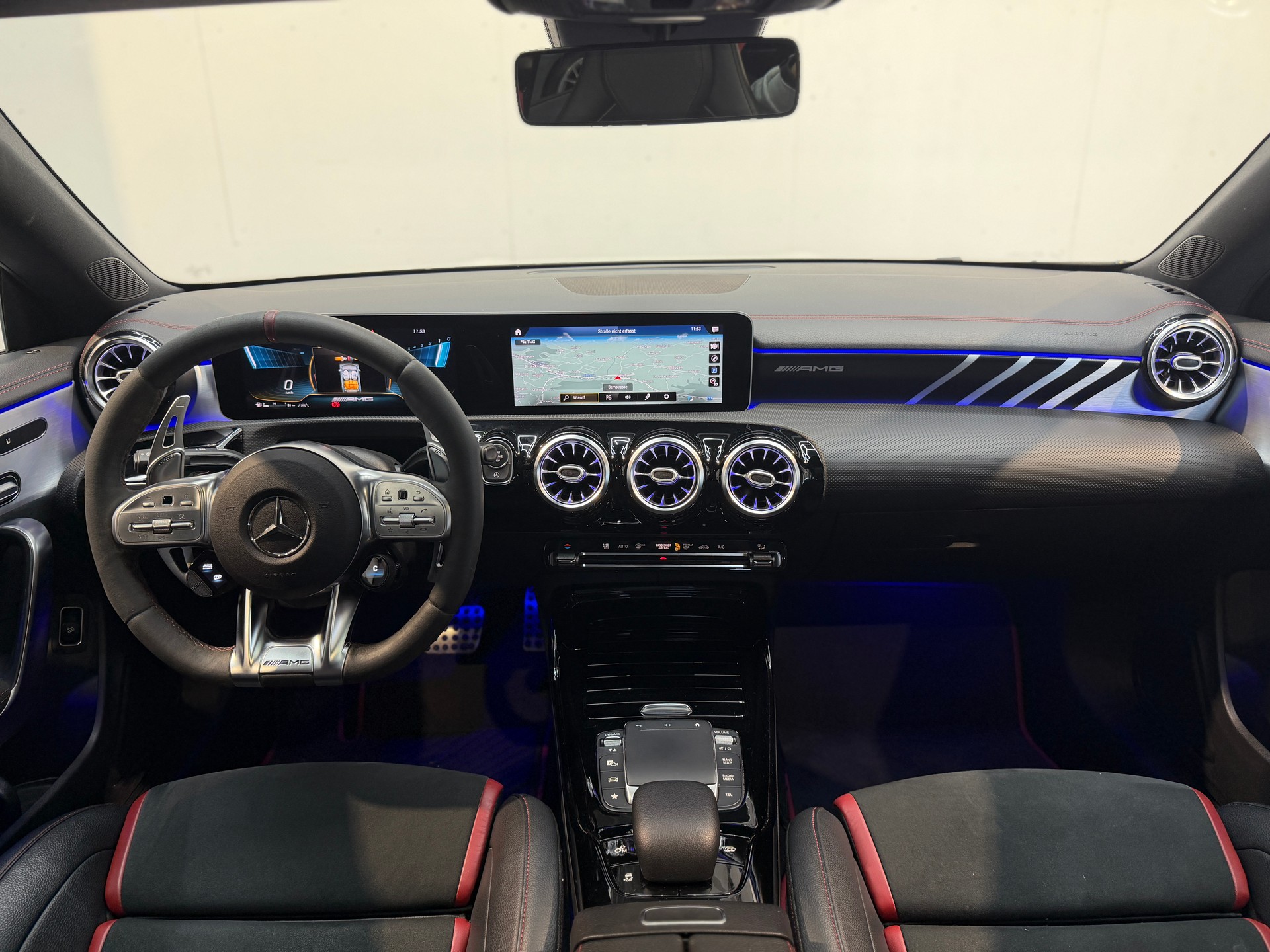 MERCEDES-BENZ CLA 45 S AMG 4Matic+ 8G-DCT-image-10