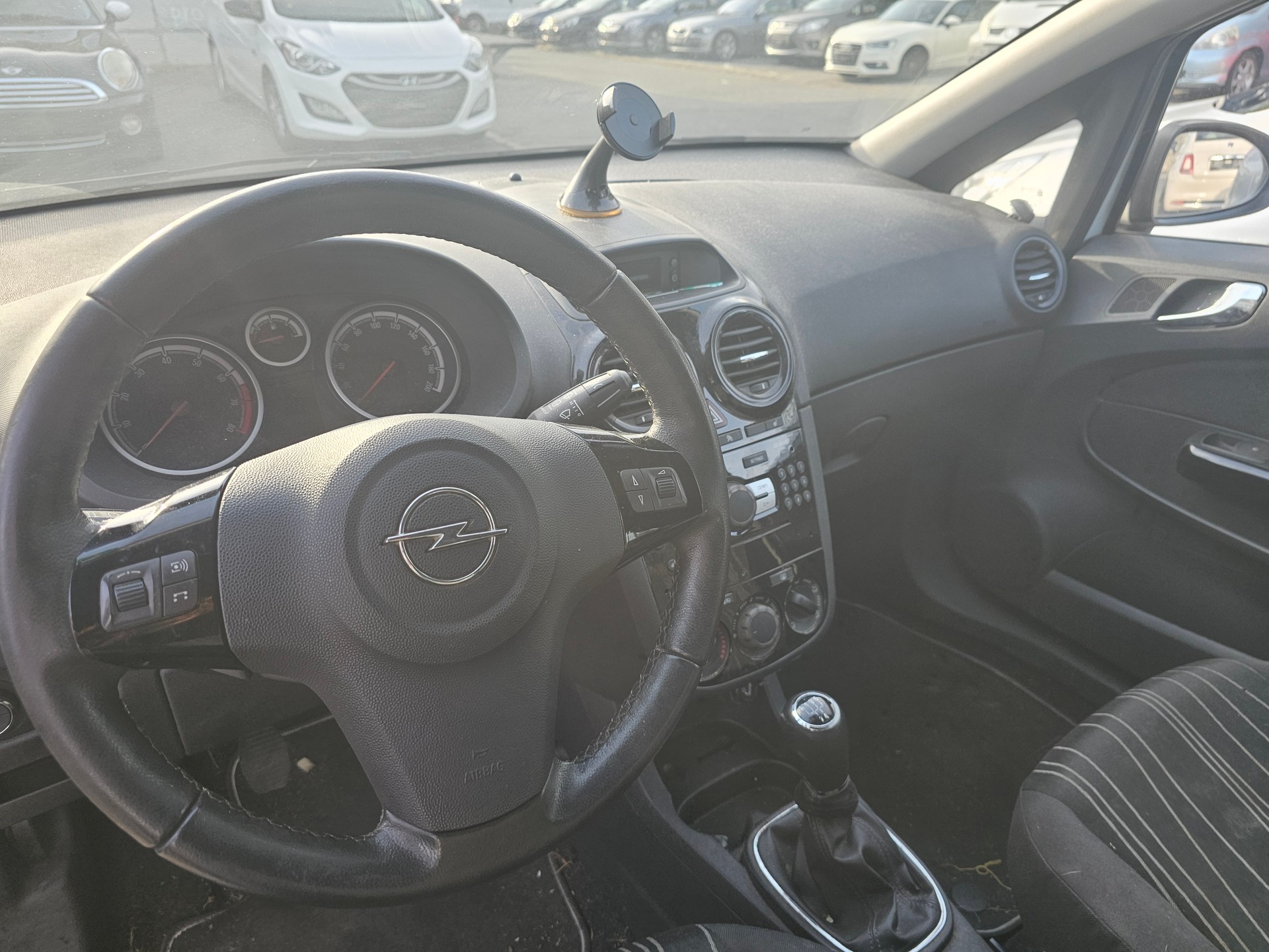 OPEL Corsa 1.4 TP Enjoy-image-7
