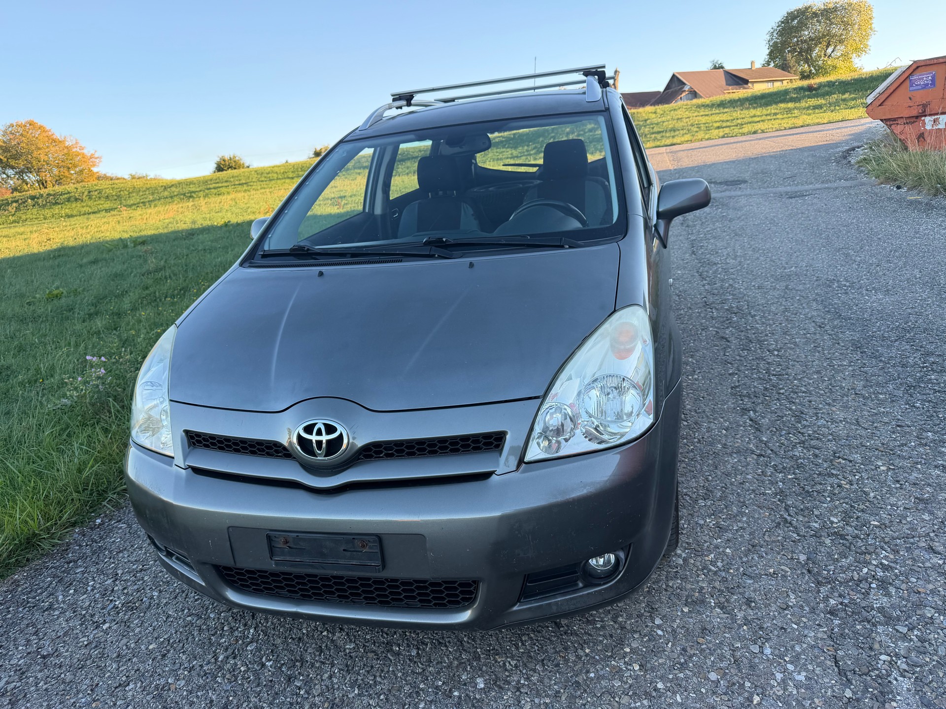 TOYOTA Corolla Verso 1.8 Linea Sol Dynamic-image-1