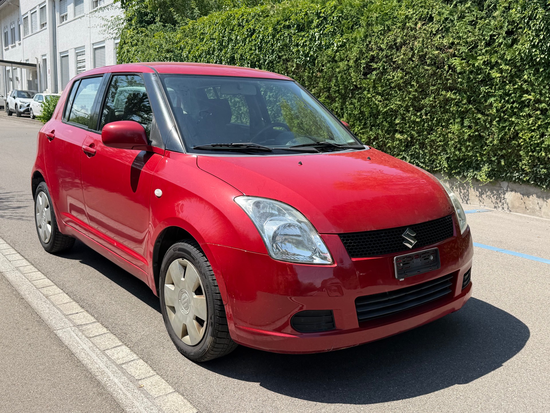 SUZUKI Swift 1.3i 16V GL Top 4x4-image-0