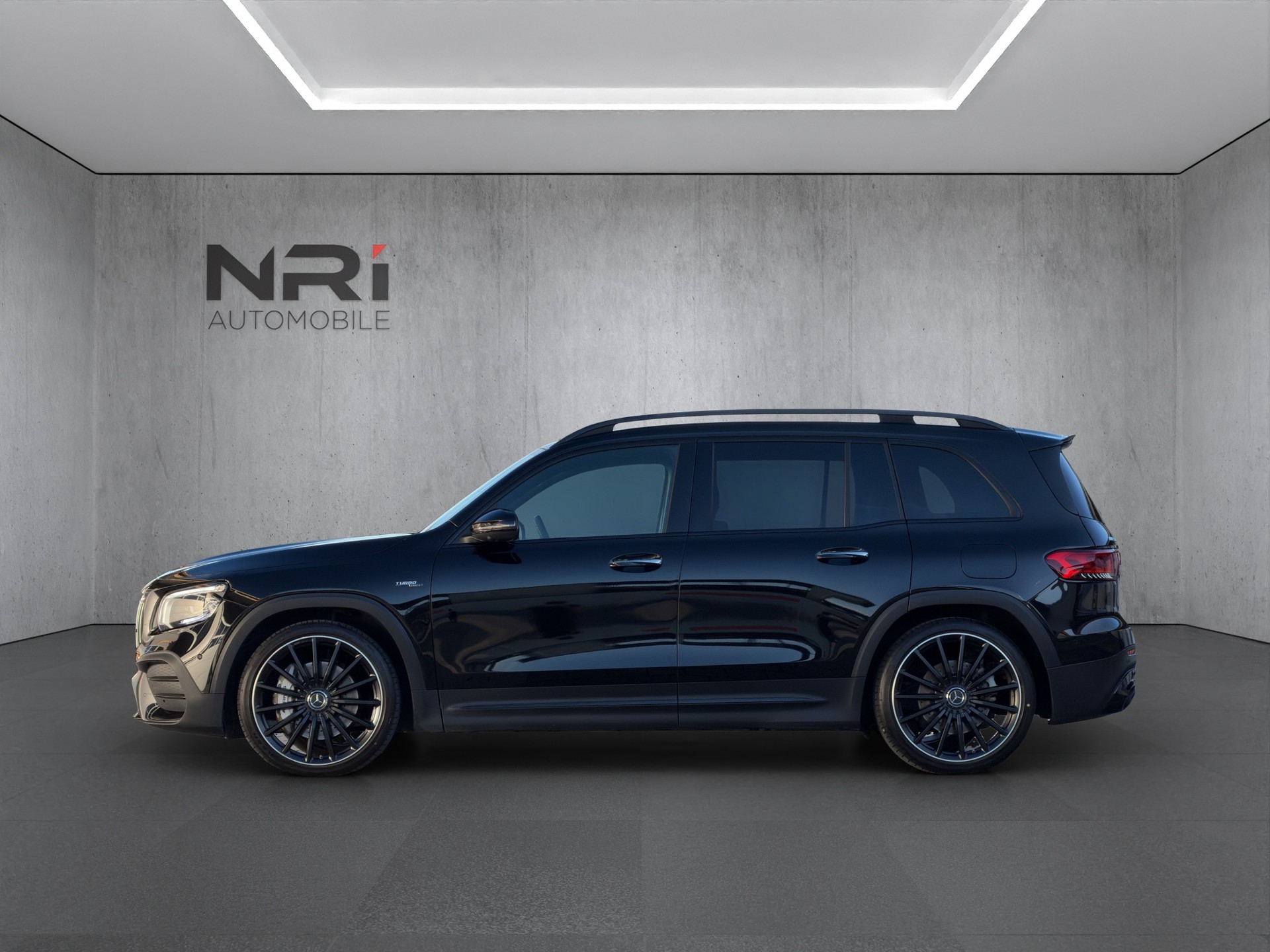 MERCEDES-BENZ GLB 35 AMG 4matic-image-7