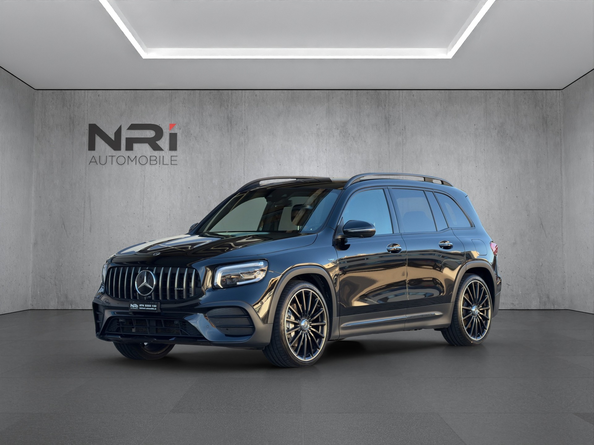 MERCEDES-BENZ GLB 35 AMG 4matic-image-0