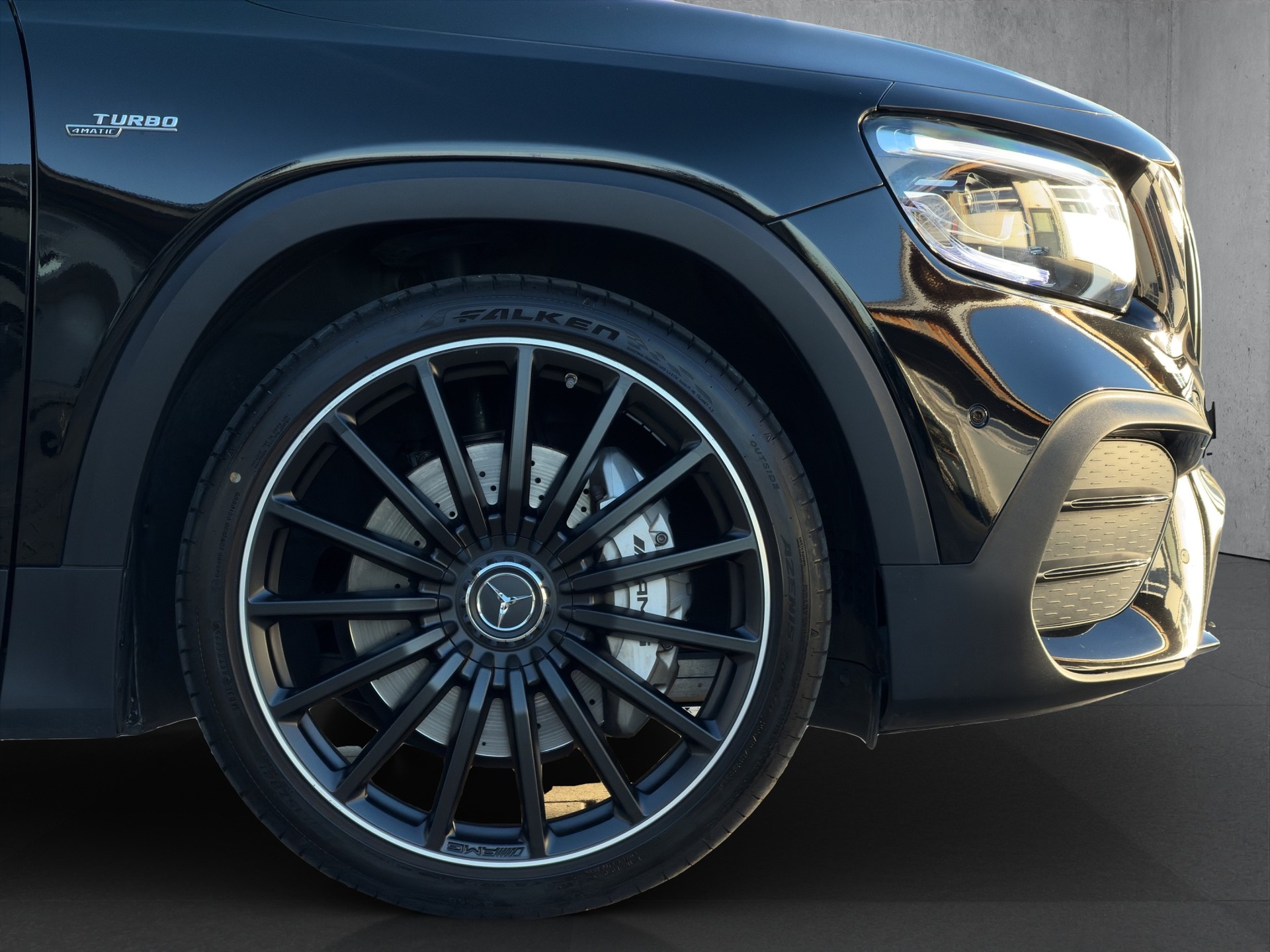 MERCEDES-BENZ GLB 35 AMG 4matic-image-8