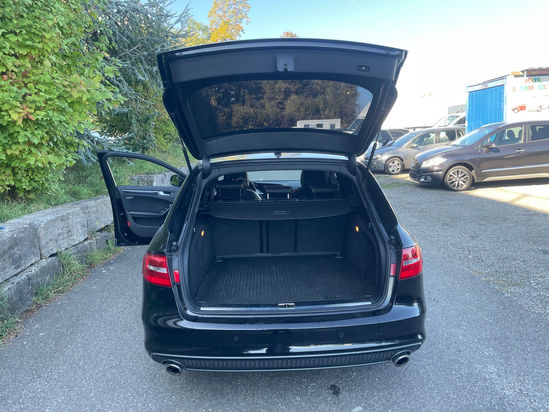 AUDI A4 Avant 3.0 TDI quattro S-tronic-image-12