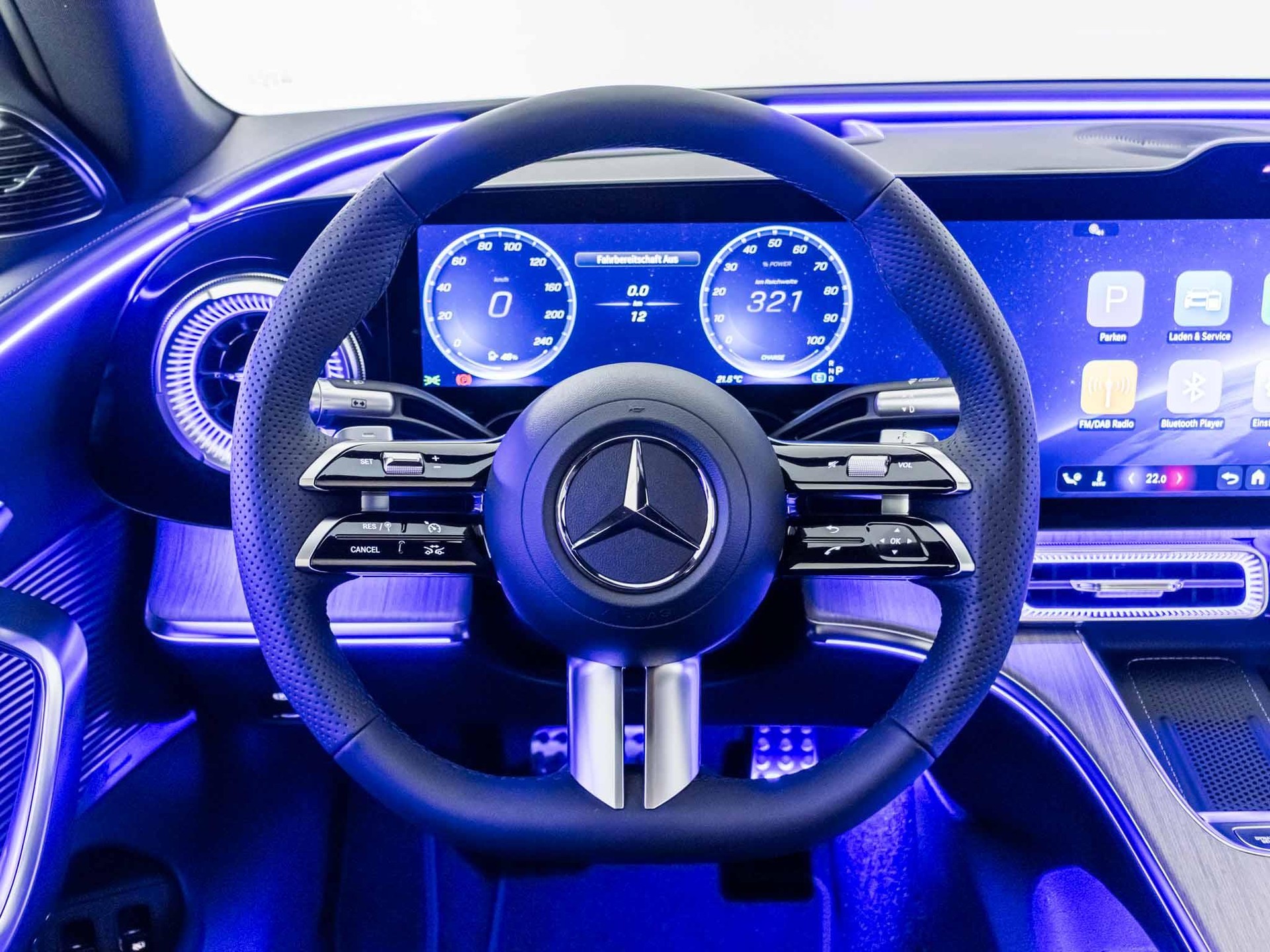 MERCEDES-BENZ C 400 4MATIC EQ-image-10