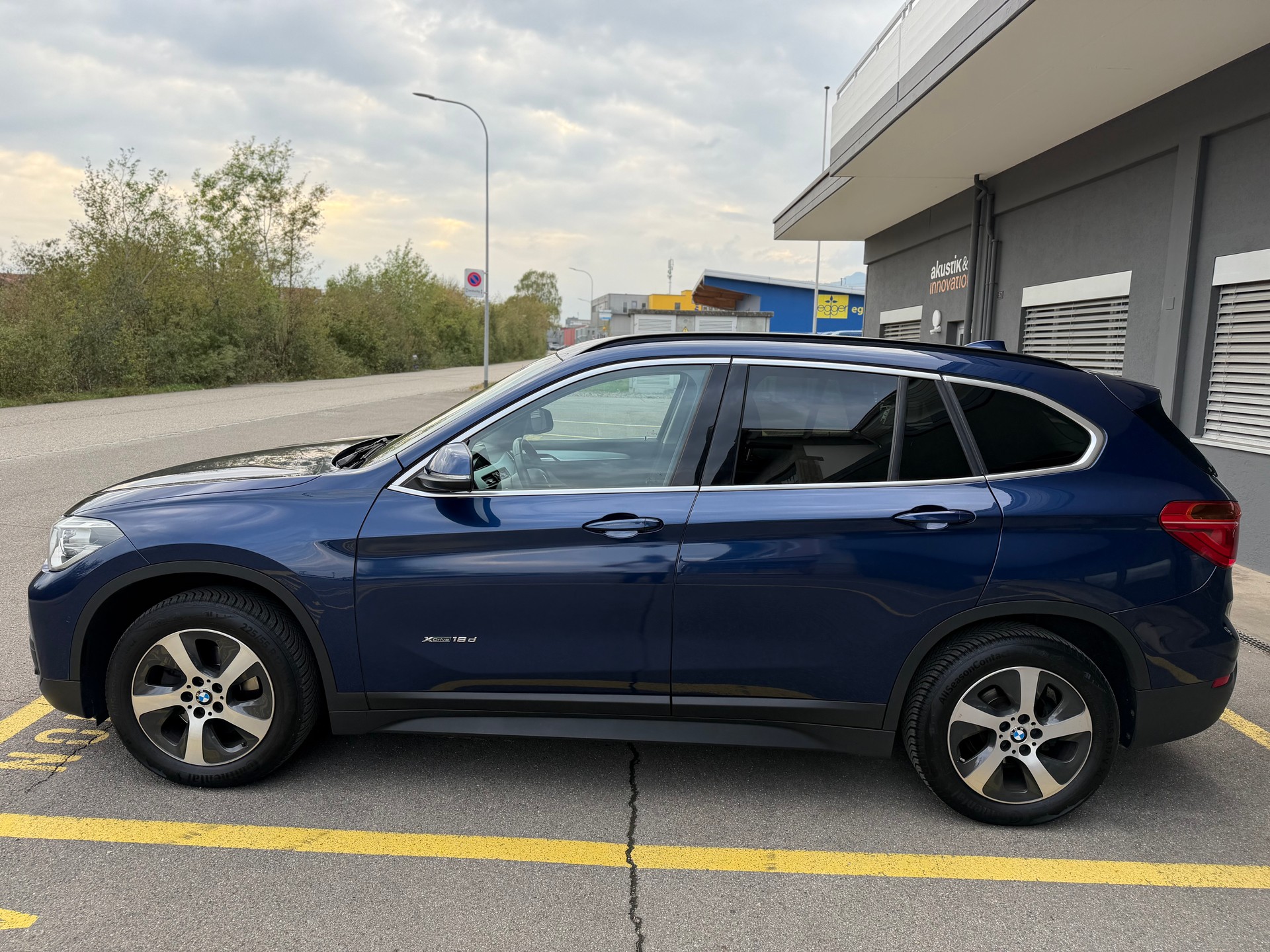 BMW X1 xDrive 18d xLine Steptronic-image-3