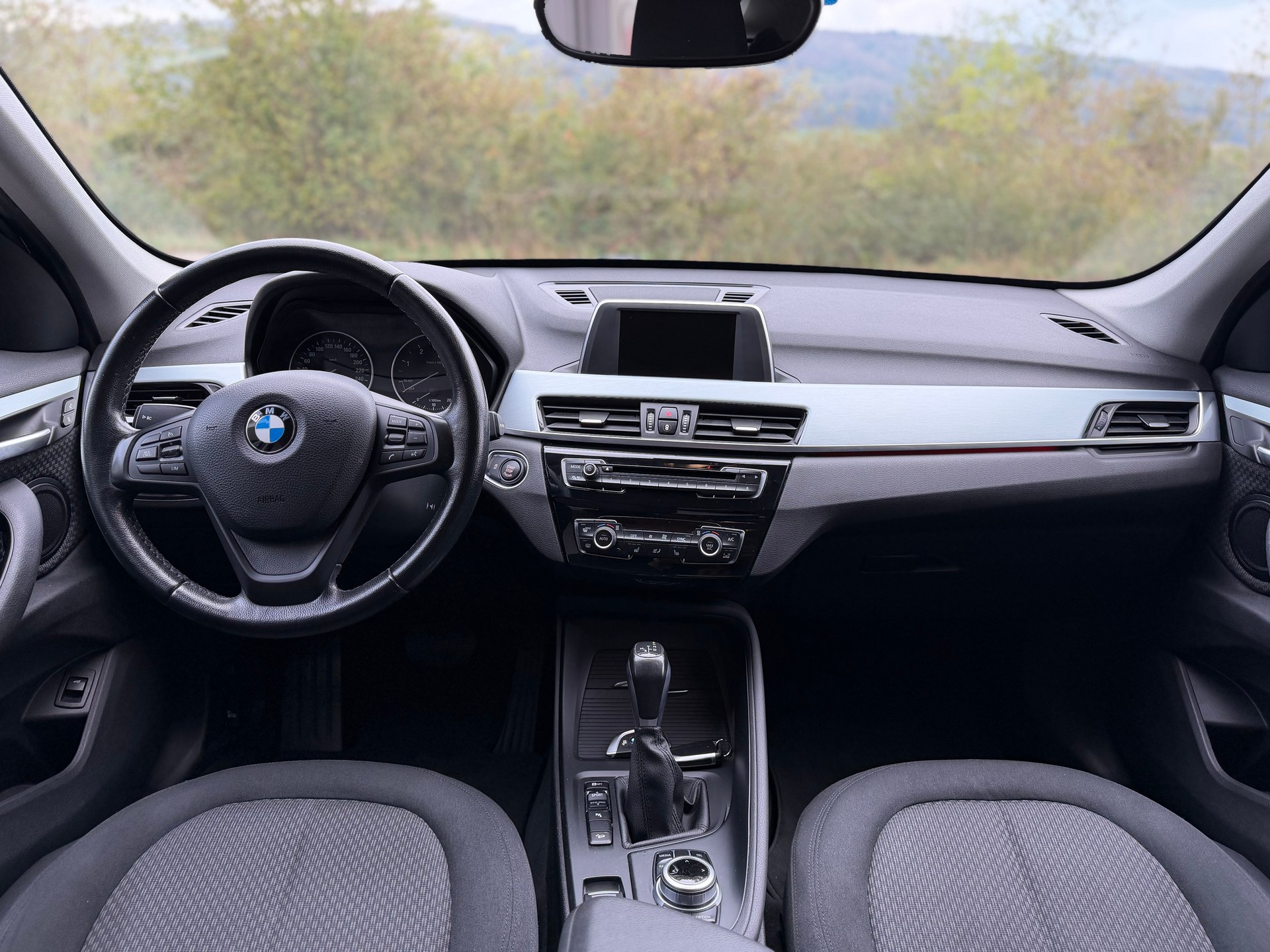 BMW X1 xDrive 18d xLine Steptronic-image-10
