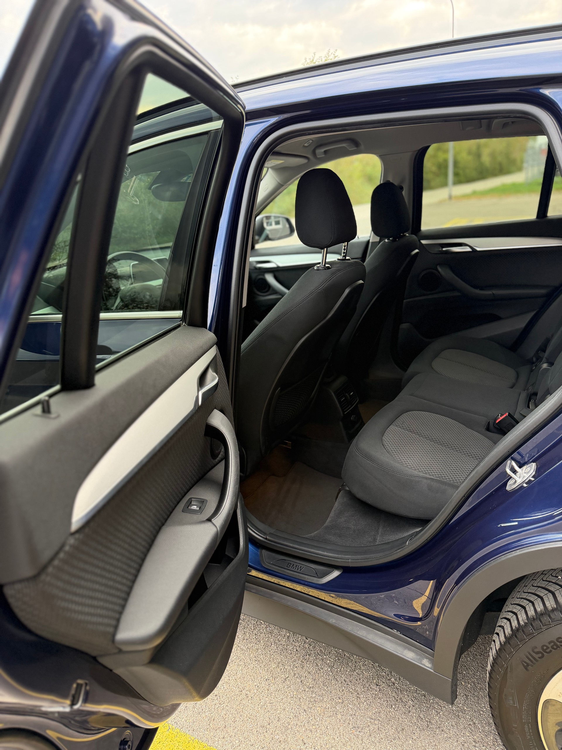 BMW X1 xDrive 18d xLine Steptronic-image-9