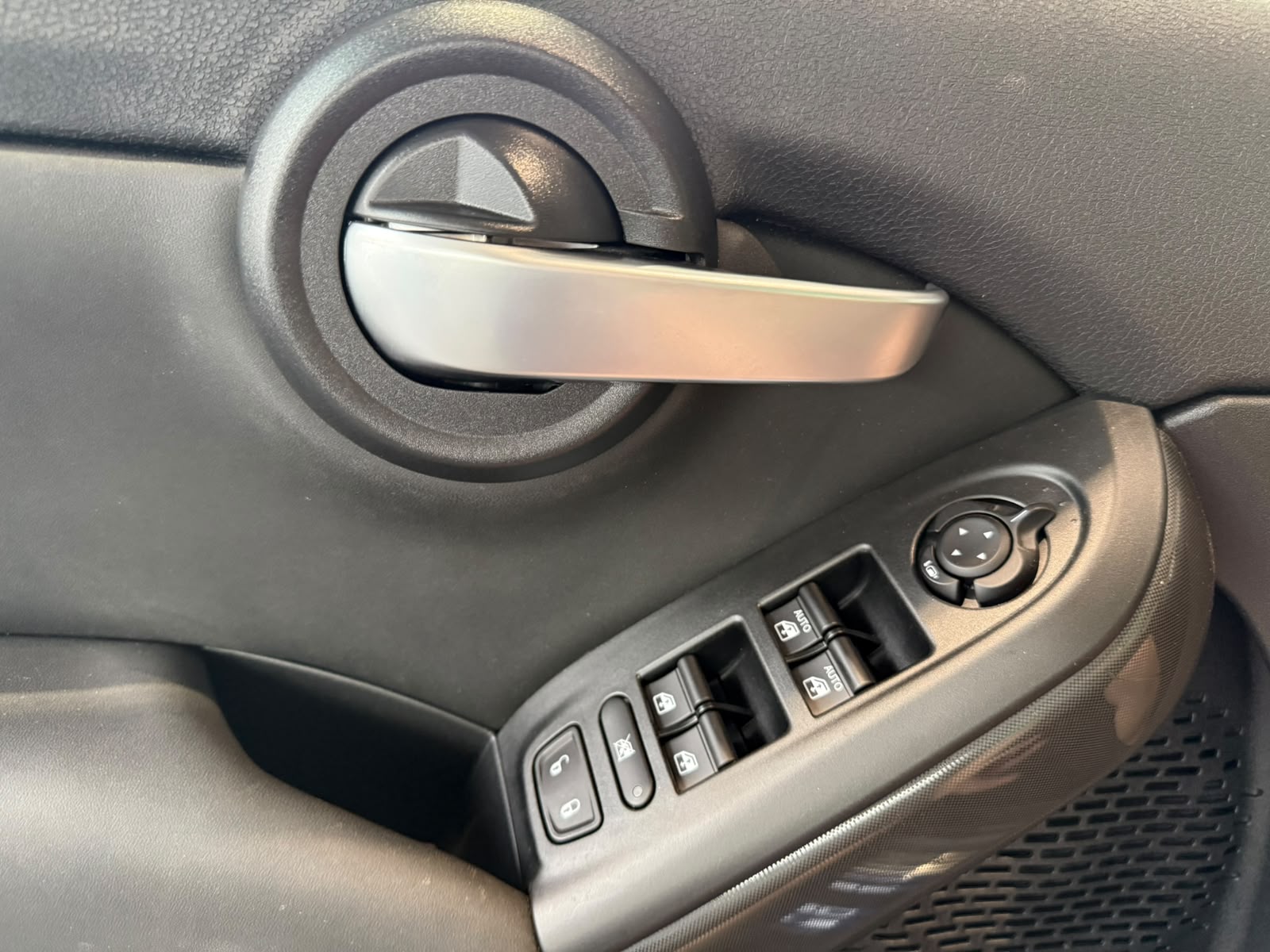 FIAT 500X 1.5 Hybrid Sport DCT-image-18