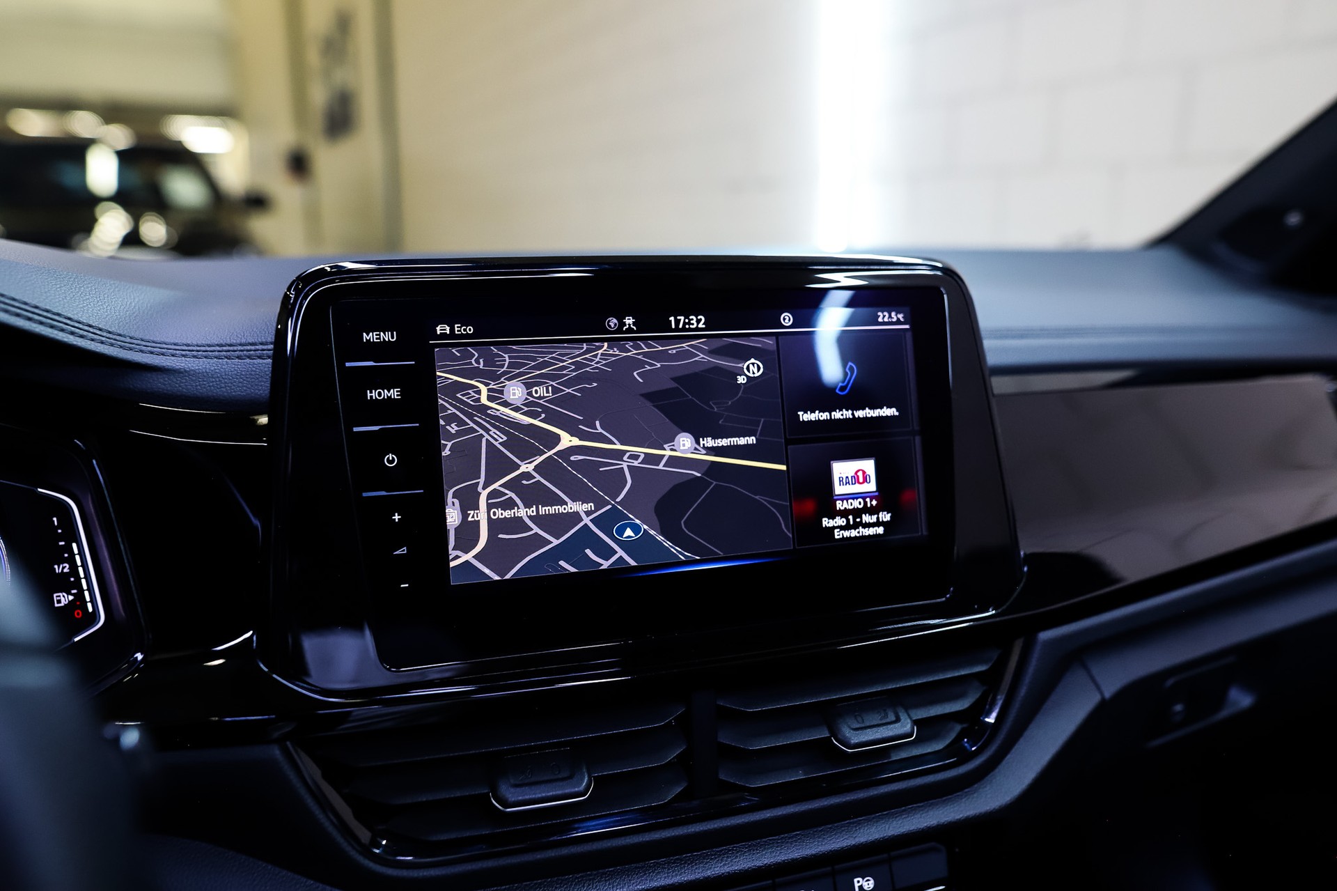 VW T-Roc Cabriolet 1.5 TSI EVO R-Line DSG-image-11