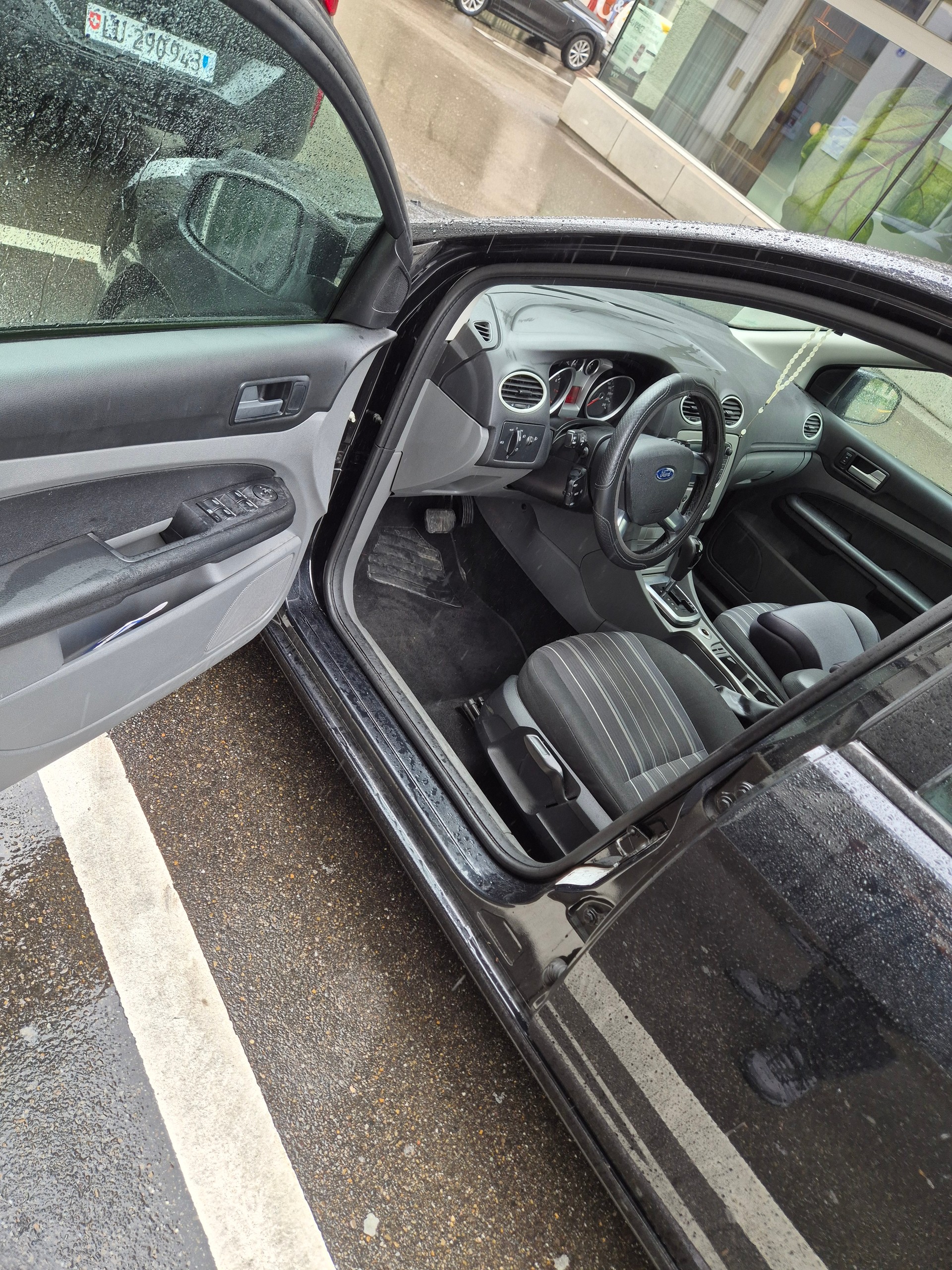 FORD FORD Focus 2.0i 16V-image-5