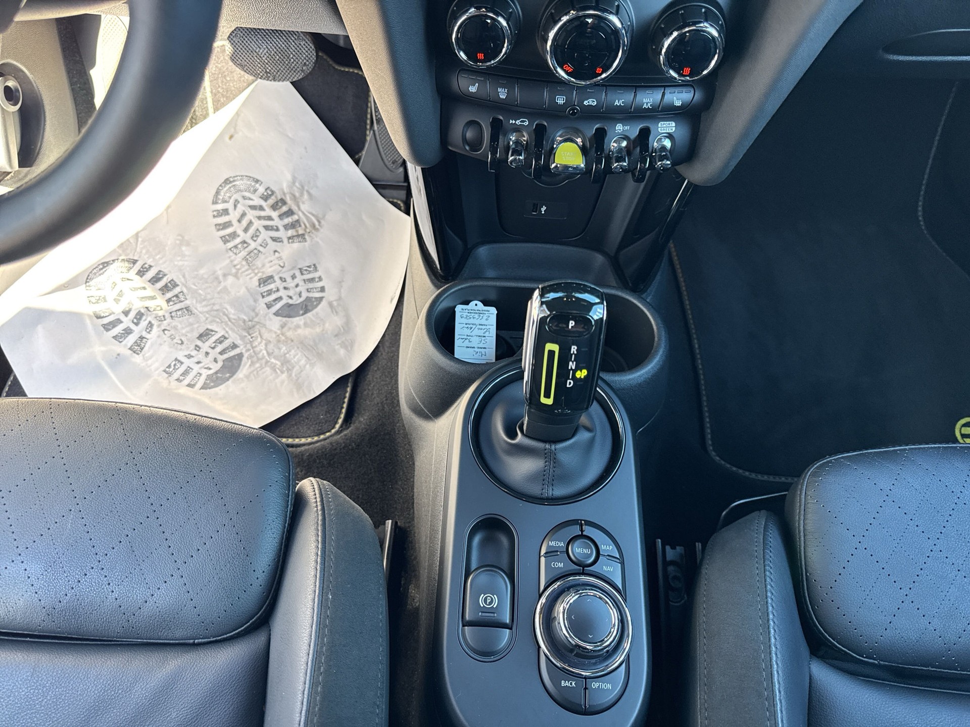 MINI Cooper SE-image-12