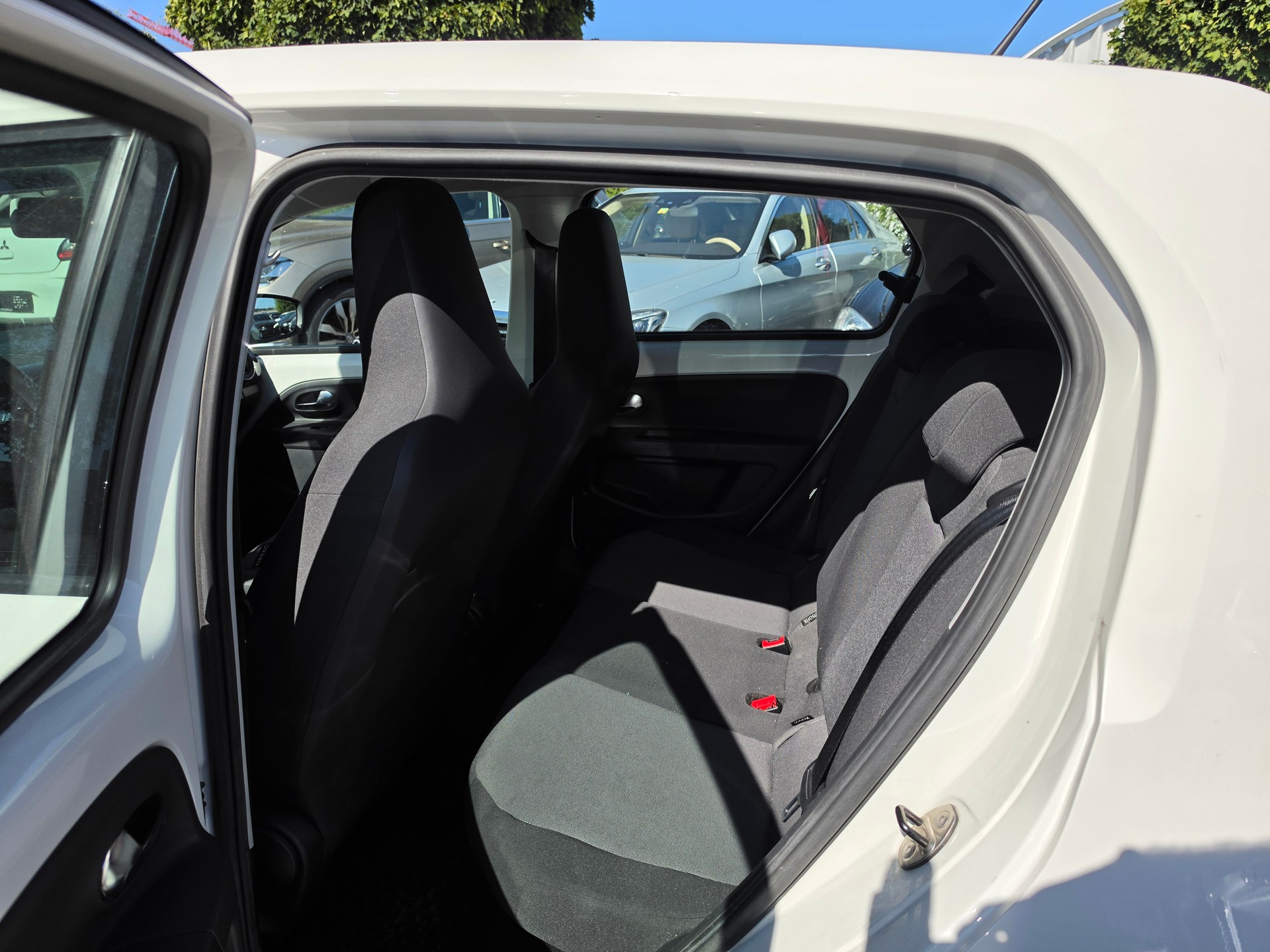 VW Up 1.0 BMT EcoFuel move up-image-11